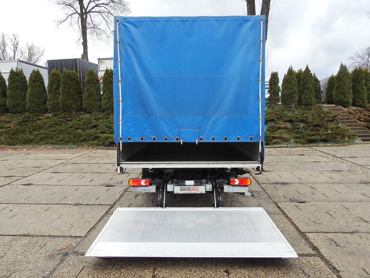 Dostavno vozilo sa ceradom FIAT DUCATO TARPAULIN LIFT 9 PALLETS WEBASTO CRUISE CONTROL A/C LED LAMP 180HP: slika 12 Dostavno vozilo sa ceradom FIAT DUCATO TARPAULIN LIFT 9 PALLETS WEBASTO CRUISE CONTROL A/C LED LAMP 180HP: slika 12