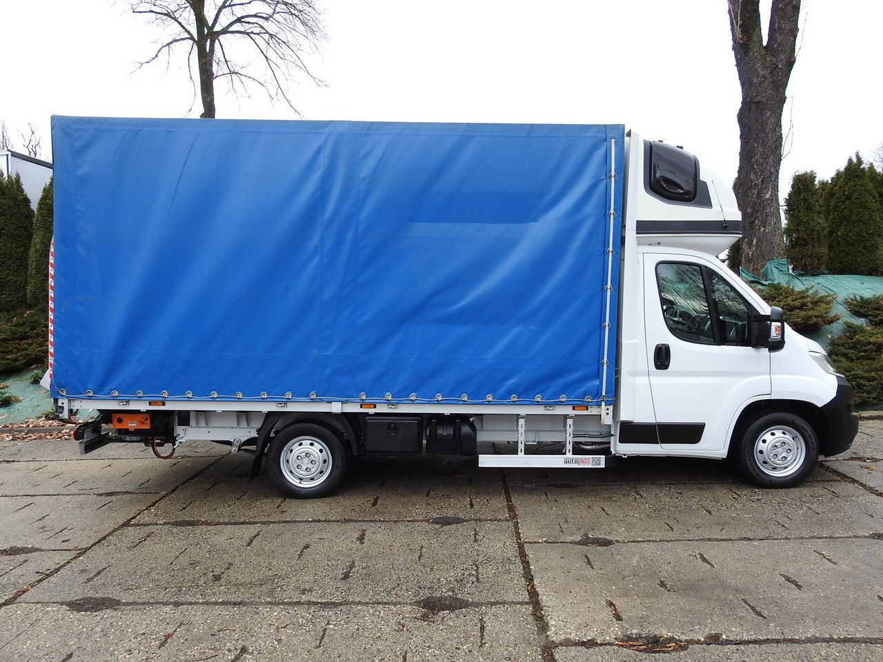 Dostavno vozilo sa ceradom FIAT DUCATO TARPAULIN LIFT 9 PALLETS WEBASTO CRUISE CONTROL A/C LED LAMP 180HP: slika 7 Dostavno vozilo sa ceradom FIAT DUCATO TARPAULIN LIFT 9 PALLETS WEBASTO CRUISE CONTROL A/C LED LAMP 180HP: slika 7