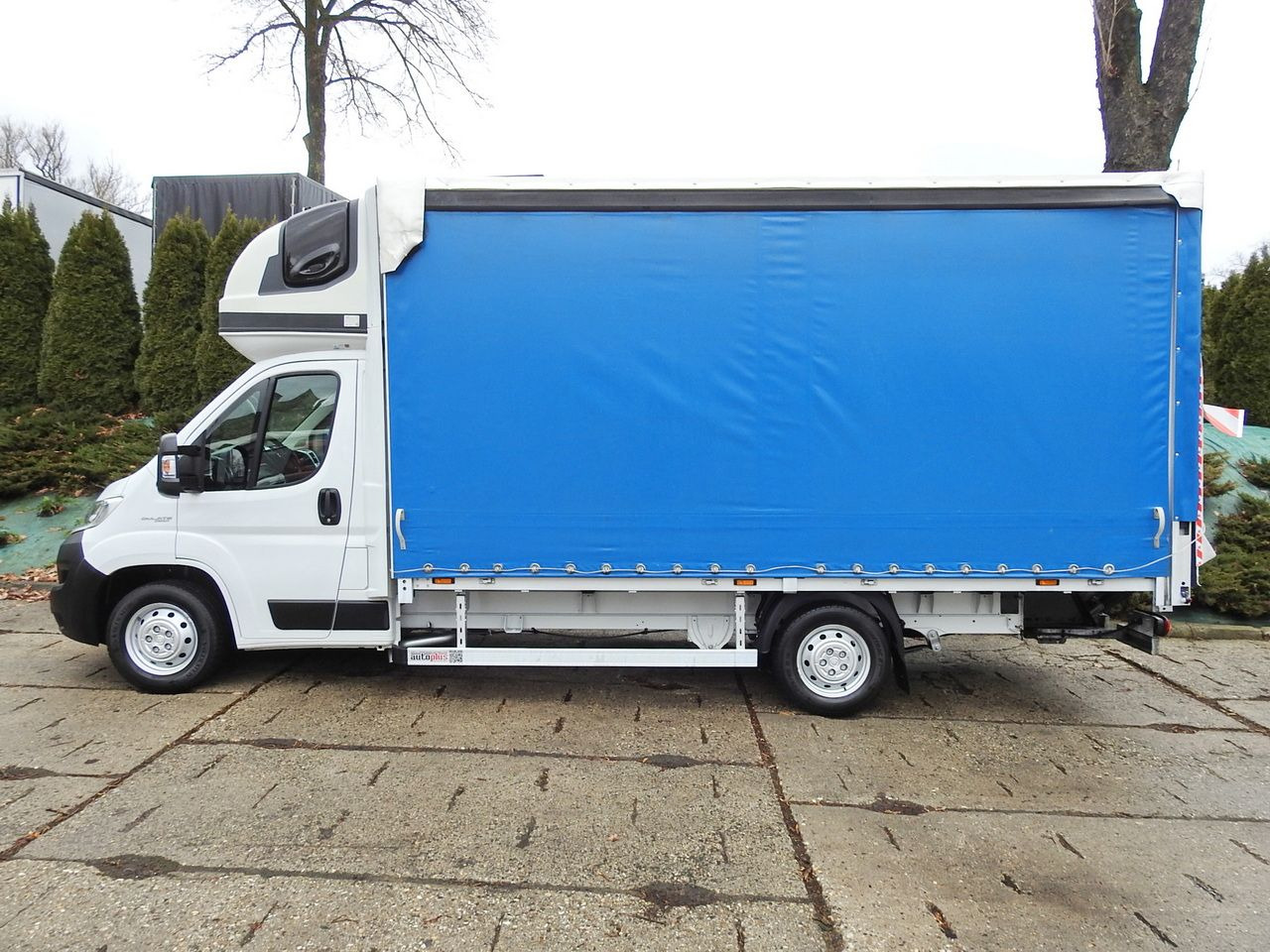 Dostavno vozilo sa ceradom FIAT DUCATO TARPAULIN LIFT 9 PALLETS WEBASTO CRUISE CONTROL A/C LED LAMP 180HP: slika 9 Dostavno vozilo sa ceradom FIAT DUCATO TARPAULIN LIFT 9 PALLETS WEBASTO CRUISE CONTROL A/C LED LAMP 180HP: slika 9