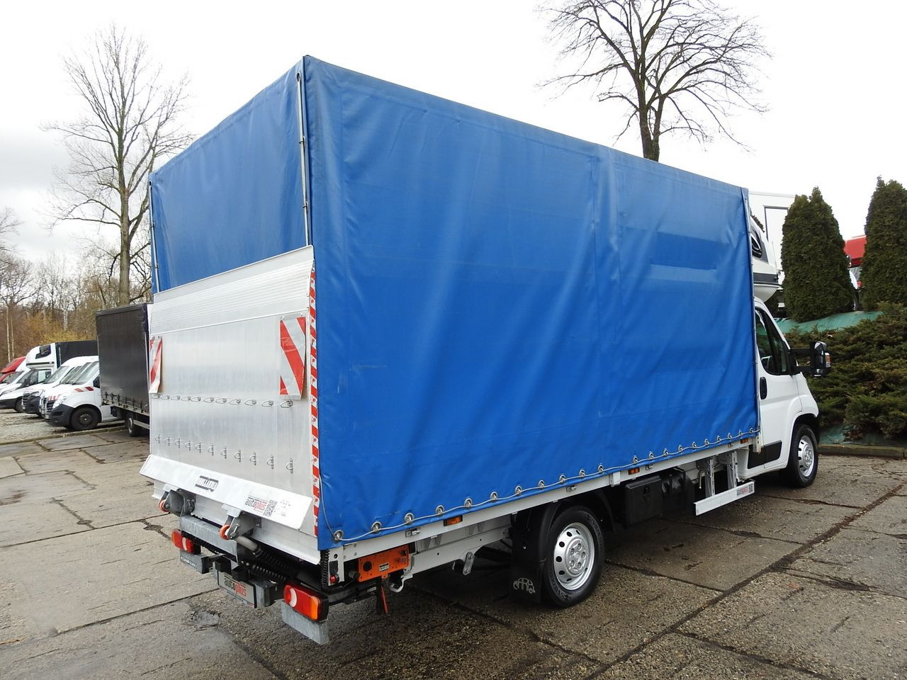 Dostavno vozilo sa ceradom FIAT DUCATO TARPAULIN LIFT 9 PALLETS WEBASTO CRUISE CONTROL A/C LED LAMP 180HP: slika 14 Dostavno vozilo sa ceradom FIAT DUCATO TARPAULIN LIFT 9 PALLETS WEBASTO CRUISE CONTROL A/C LED LAMP 180HP: slika 14