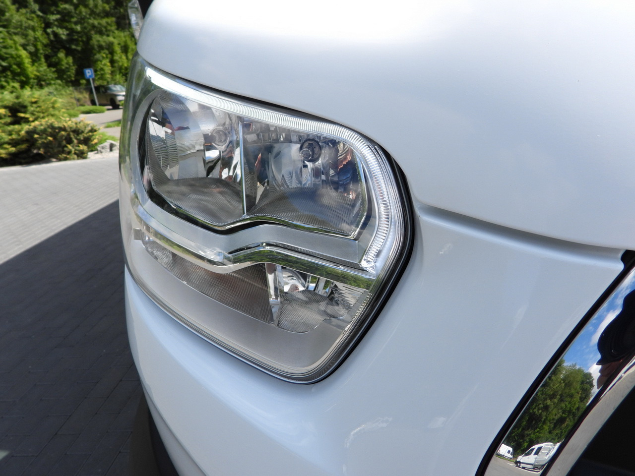 Dostavno vozilo sa zatvorenim sandukom FORD TRANSIT BOX LIFT 8 PALLETS CRUISE CONTROL LED LIGHTS TWIN WHEELS AIR CONDITIONING 130HP: slika 23 Dostavno vozilo sa zatvorenim sandukom FORD TRANSIT BOX LIFT 8 PALLETS CRUISE CONTROL LED LIGHTS TWIN WHEELS AIR CONDITIONING 130HP: slika 23