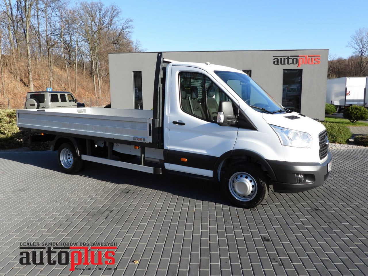 FORD TRANSIT STAKE BODY 8 PALLETS TWIN WHEELS AIR CONDITIONING 155HP - Dostavno vozilo sa otvorenom sandukom: slika 1 FORD TRANSIT STAKE BODY 8 PALLETS TWIN WHEELS AIR CONDITIONING 155HP - Dostavno vozilo sa otvorenom sandukom: slika 1