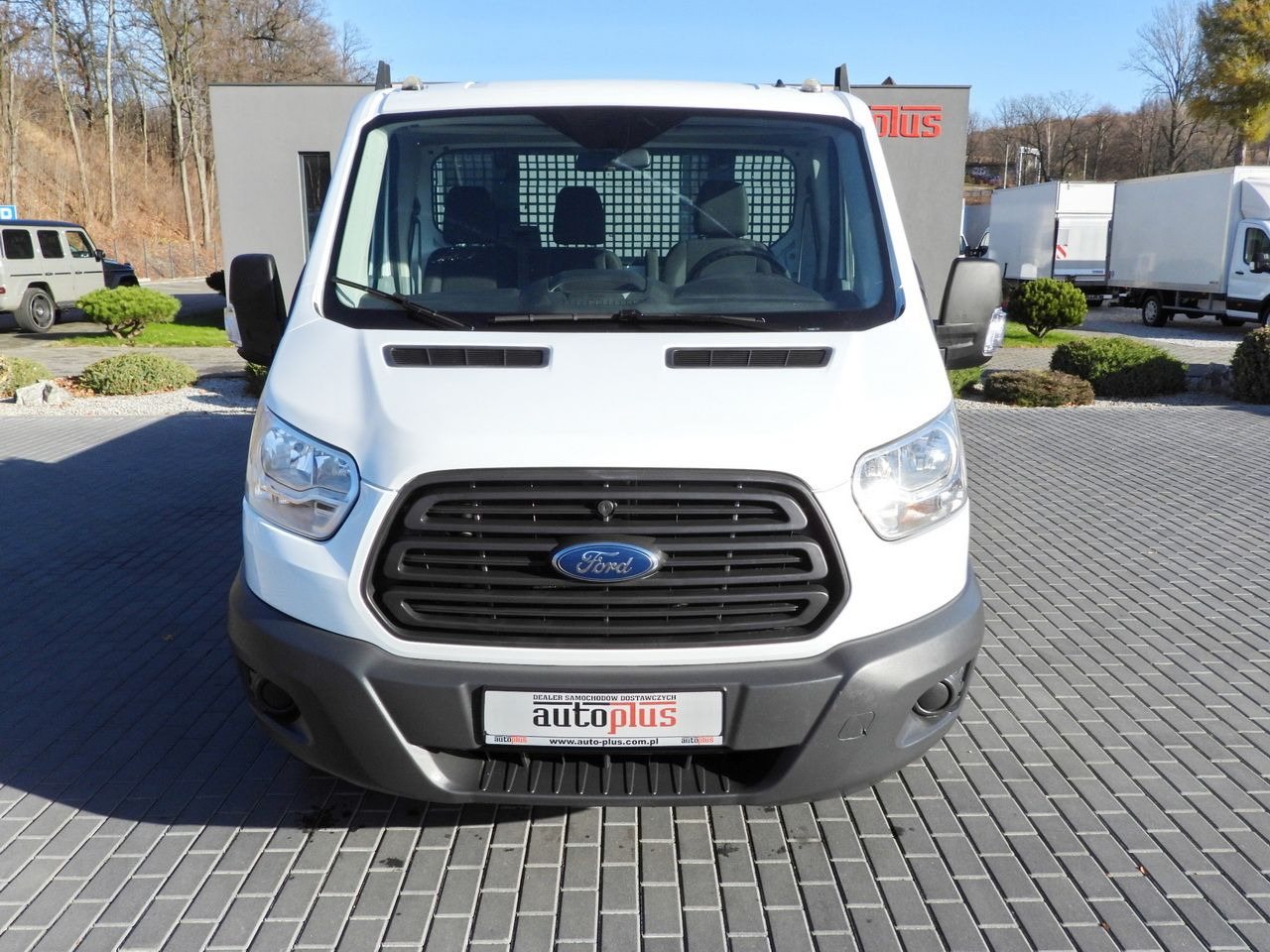 FORD TRANSIT STAKE BODY 8 PALLETS TWIN WHEELS AIR CONDITIONING 155HP - Dostavno vozilo sa otvorenom sandukom: slika 5 FORD TRANSIT STAKE BODY 8 PALLETS TWIN WHEELS AIR CONDITIONING 155HP - Dostavno vozilo sa otvorenom sandukom: slika 5
