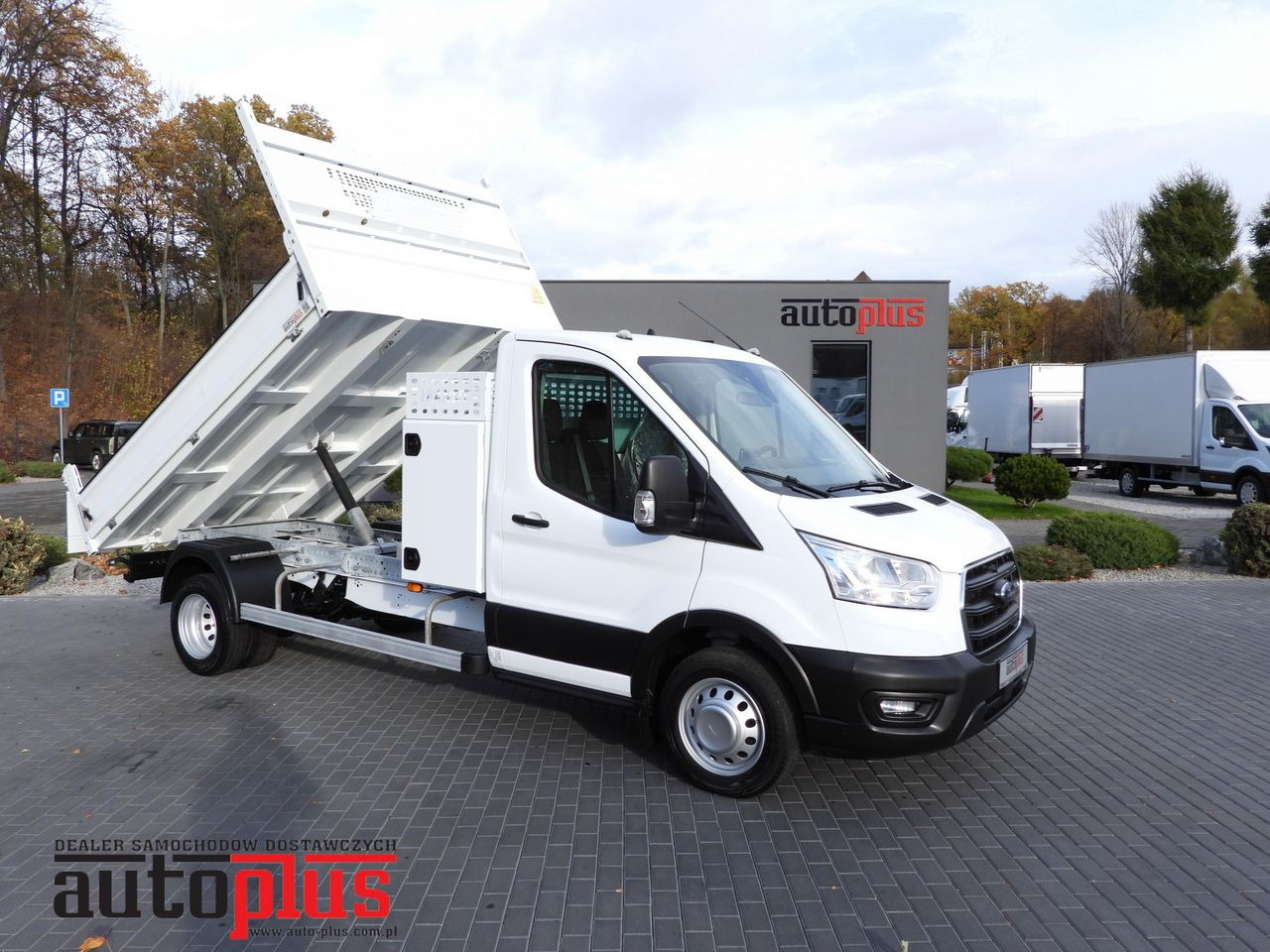 FORD TRANSIT TIPPER CRUISE CONTROL LED LIGHTS TWIN WHEELS AIR CONDITIONING 130HP - Dostavno vozilo istovarivač: slika 1 FORD TRANSIT TIPPER CRUISE CONTROL LED LIGHTS TWIN WHEELS AIR CONDITIONING 130HP - Dostavno vozilo istovarivač: slika 1