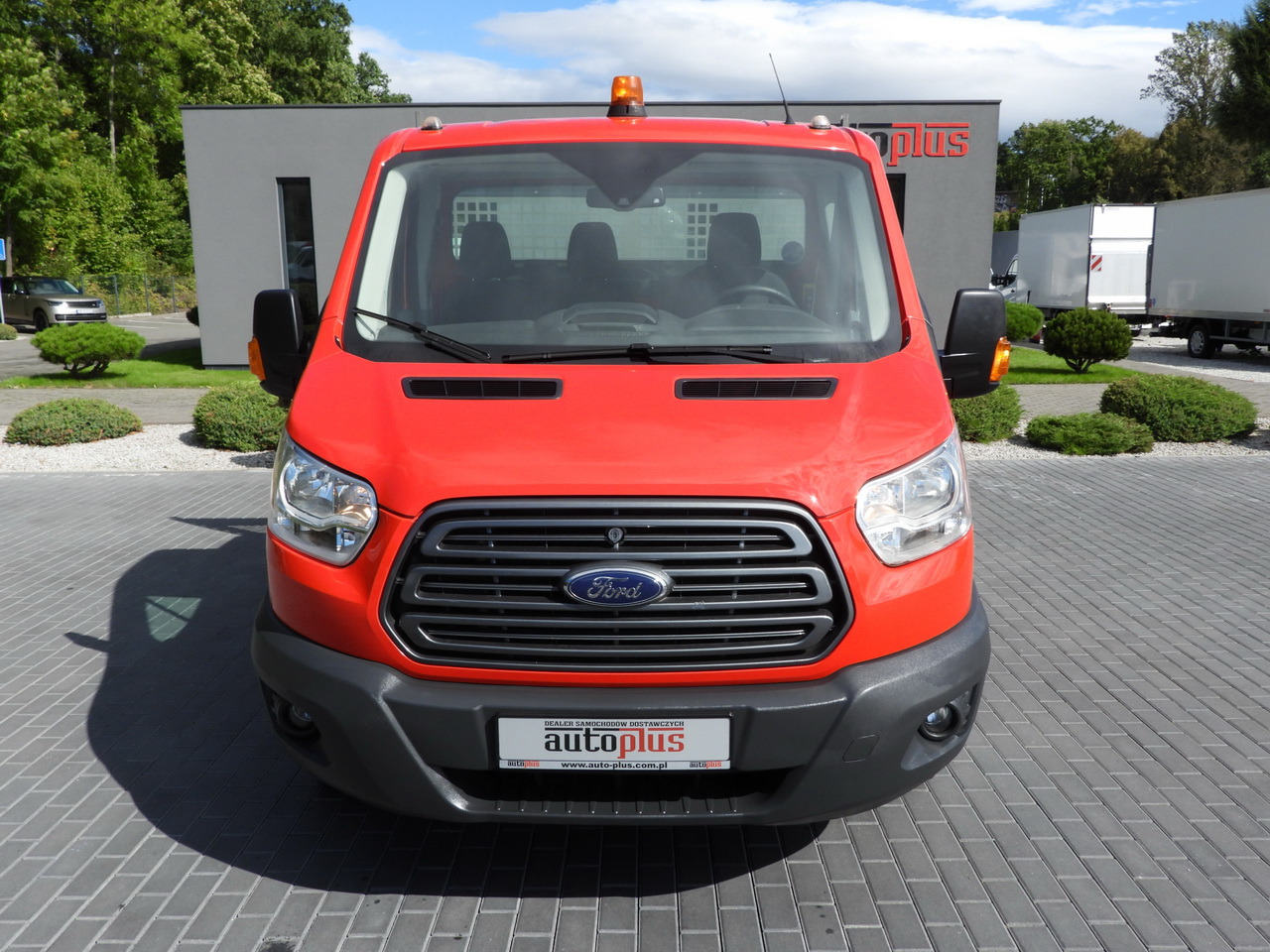 FORD TRANSIT TIPPER CRUISE CONTROL LED LIGHTS TWIN WHEELS AIR CONDITIONING 170HP - Dostavno vozilo istovarivač: slika 5 FORD TRANSIT TIPPER CRUISE CONTROL LED LIGHTS TWIN WHEELS AIR CONDITIONING 170HP - Dostavno vozilo istovarivač: slika 5