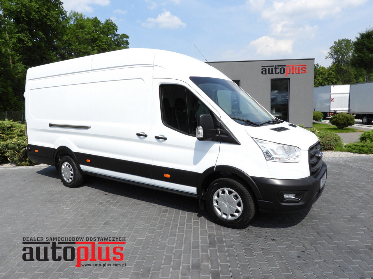 FORD TRANSIT VAN CRUISE CONTROL LED LIGHTS AIR CONDITIONING 130HP - Furgon: slika 1 FORD TRANSIT VAN CRUISE CONTROL LED LIGHTS AIR CONDITIONING 130HP - Furgon: slika 1