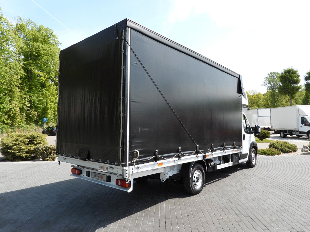 Fiat DUCATO PRITSCHE PLANE 10 PALETTEN WEBASTO A/C Fiat DUCATO PRITSCHE PLANE 10 PALETTEN WEBASTO A/C - Dostavno vozilo sa ceradom: slika 3 Fiat DUCATO PRITSCHE PLANE 10 PALETTEN WEBASTO A/C Fiat DUCATO PRITSCHE PLANE 10 PALETTEN WEBASTO A/C - Dostavno vozilo sa ceradom: slika 3