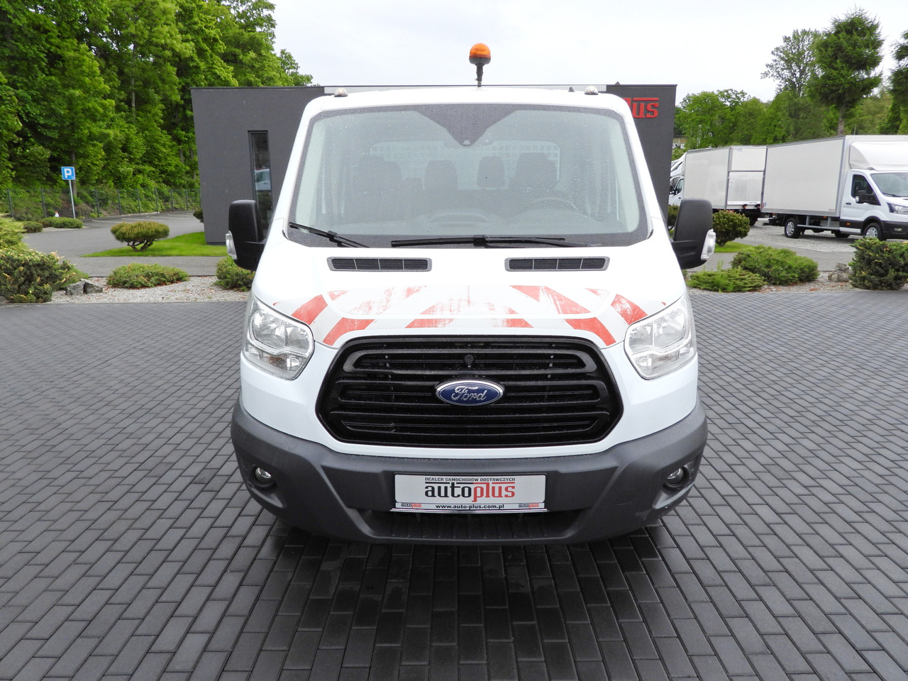 Ford TRANSIT KIPPER DOPPELKABINE DOKA 6 SITZE - Dostavno vozilo istovarivač, Dostavno vozilo sa duplom kabinom: slika 5 Ford TRANSIT KIPPER DOPPELKABINE DOKA 6 SITZE - Dostavno vozilo istovarivač, Dostavno vozilo sa duplom kabinom: slika 5