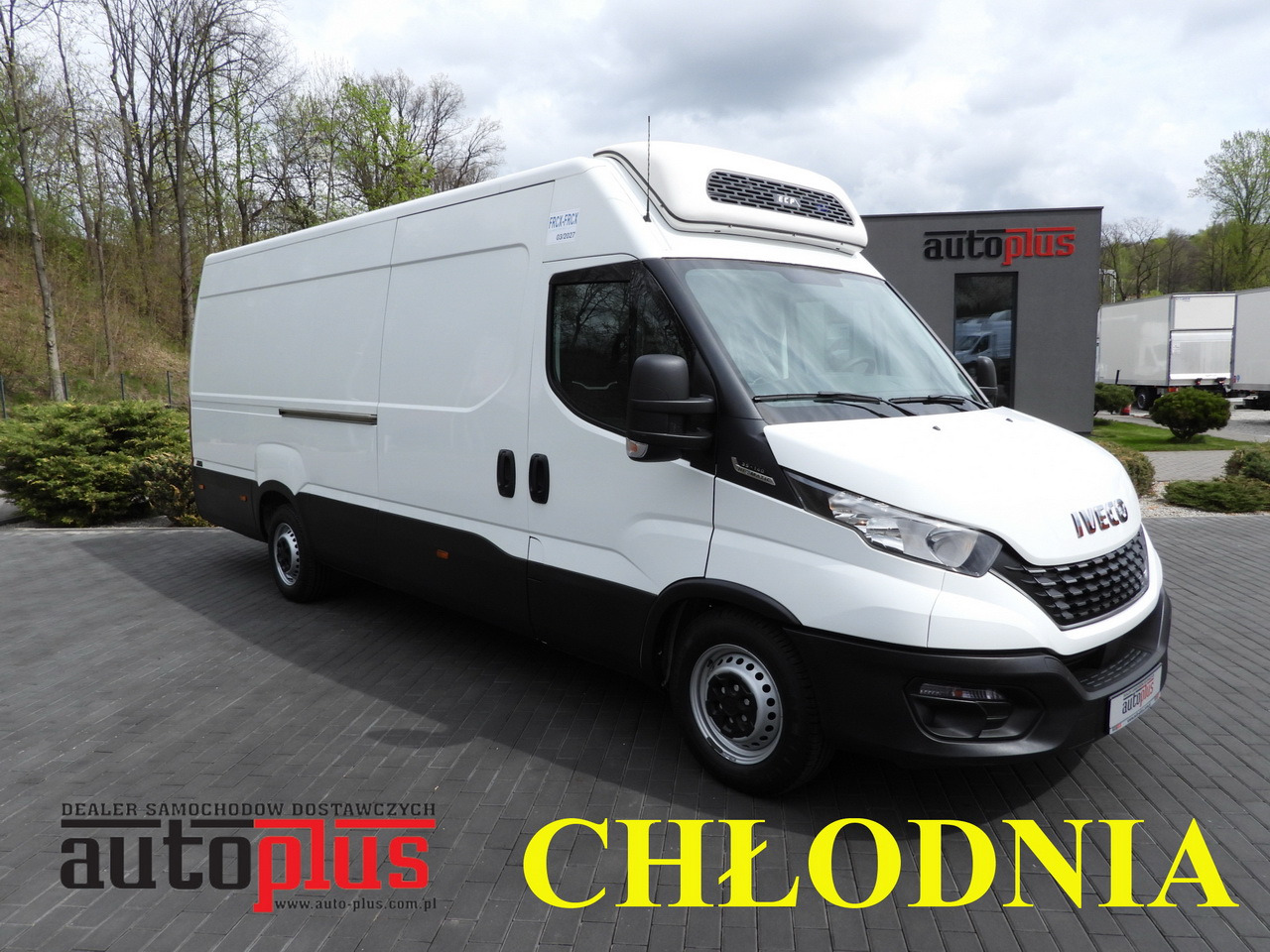 IVECO DAILY 35S14 REFRIGERATOR VAN 0*C POWER SUPPLY 230V CRUISE CONTROL AUTOMATIC TRANSMISSION HI-MATIC AIR CONDITIONING 140HP - Dostavno vozilo hladnjača: slika 1 IVECO DAILY 35S14 REFRIGERATOR VAN 0*C POWER SUPPLY 230V CRUISE CONTROL AUTOMATIC TRANSMISSION HI-MATIC AIR CONDITIONING 140HP - Dostavno vozilo hladnjača: slika 1