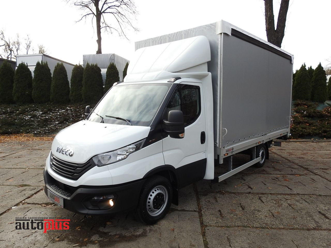 IVECO DAILY 35S16 NEW TARPAULIN LIFT 8 PALLETS CRUISE CONTROL AIR CONDITIONING 160HP - Dostavno vozilo sa ceradom: slika 1 IVECO DAILY 35S16 NEW TARPAULIN LIFT 8 PALLETS CRUISE CONTROL AIR CONDITIONING 160HP - Dostavno vozilo sa ceradom: slika 1