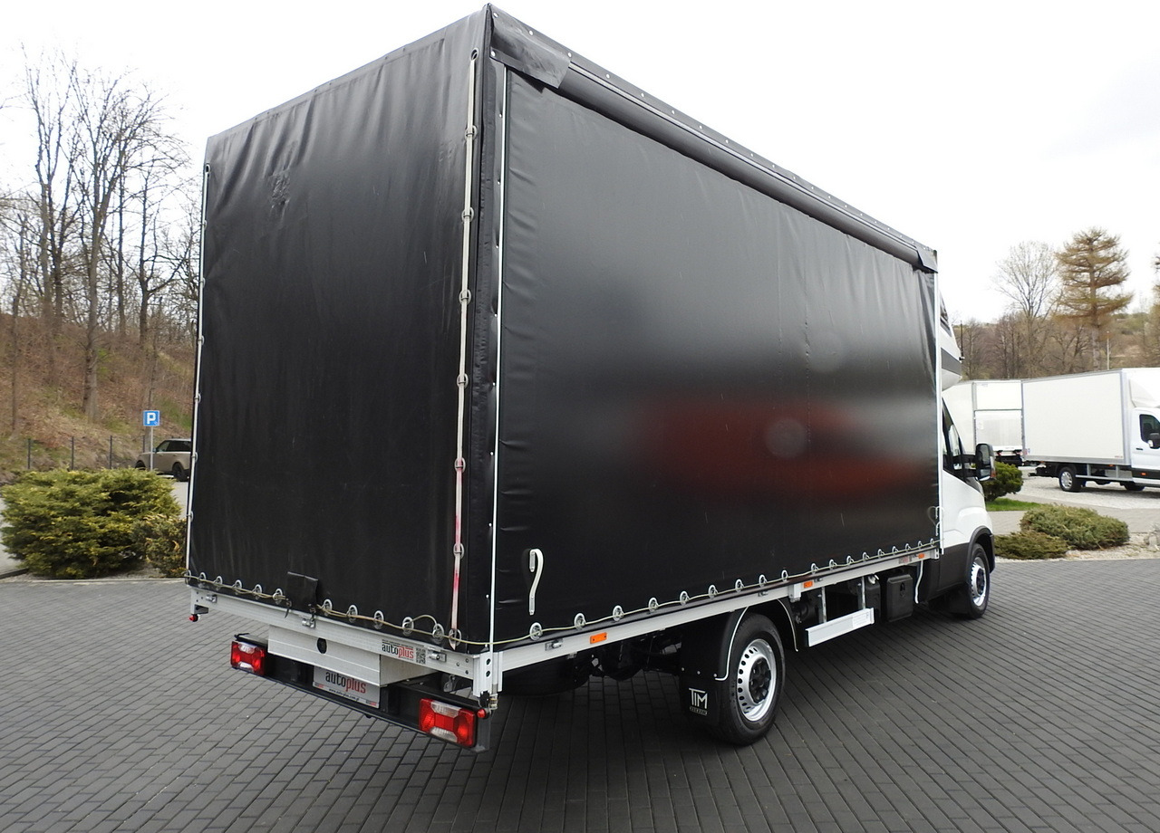 IVECO DAILY 35S18 TARPAULIN 10 PALLETS WEBASTO CRUISE CONTROL AIR CONDITIONING 180HP - Dostavno vozilo sa ceradom: slika 3 IVECO DAILY 35S18 TARPAULIN 10 PALLETS WEBASTO CRUISE CONTROL AIR CONDITIONING 180HP - Dostavno vozilo sa ceradom: slika 3
