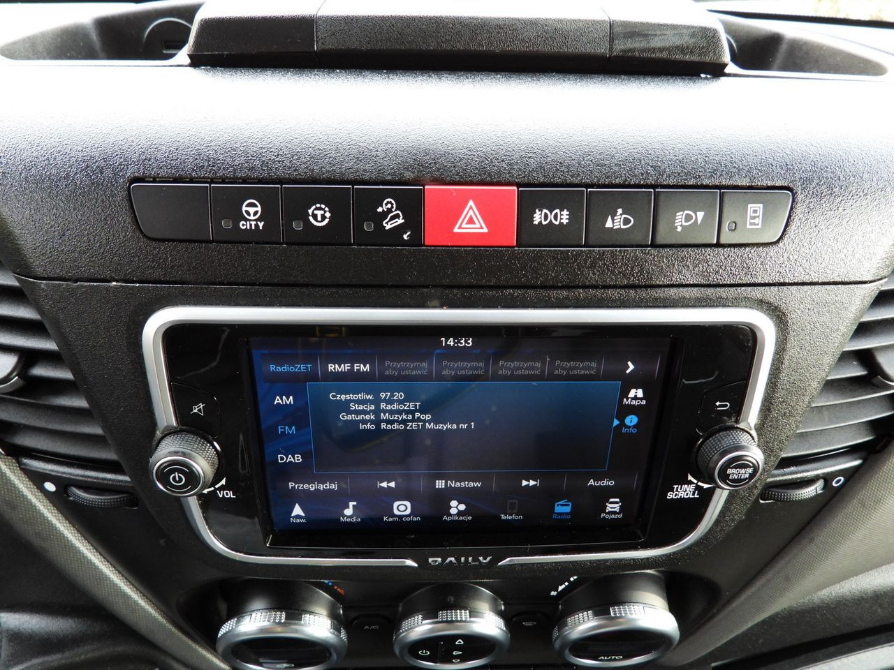 IVECO DAILY 35S21 TARPAULIN 10 PALLETS WEBASTO CRUISE CONTROL NAVIGATION LED LIGHTS AUTOMATIC TRANSMISSION HI-MATIC AIR CONDITIONING 210HP IVECO DAILY 35S21 TARPAULIN 10 PALLETS WEBASTO CRUISE CONTROL NAVIGATION LED LIGHTS AUTOMATIC TRANSMISSION HI-MATIC AIR CONDITIONING 210HP: slika 41 IVECO DAILY 35S21 TARPAULIN 10 PALLETS WEBASTO CRUISE CONTROL NAVIGATION LED LIGHTS AUTOMATIC TRANSMISSION HI-MATIC AIR CONDITIONING 210HP IVECO DAILY 35S21 TARPAULIN 10 PALLETS WEBASTO CRUISE CONTROL NAVIGATION LED LIGHTS AUTOMATIC TRANSMISSION HI-MATIC AIR CONDITIONING 210HP: slika 41