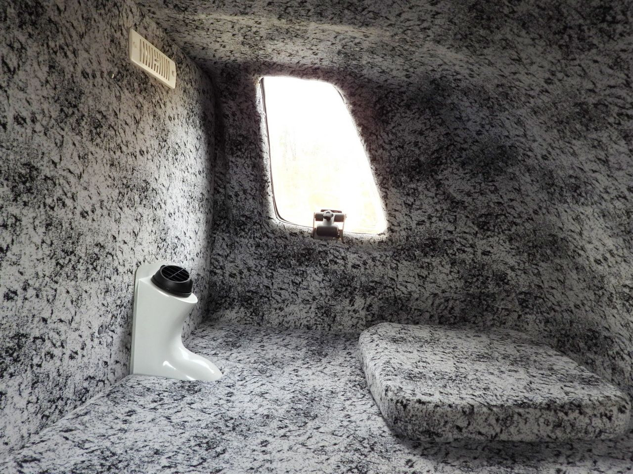 IVECO DAILY 35S21 TARPAULIN 10 PALLETS WEBASTO CRUISE CONTROL NAVIGATION LED LIGHTS AUTOMATIC TRANSMISSION HI-MATIC AIR CONDITIONING 210HP IVECO DAILY 35S21 TARPAULIN 10 PALLETS WEBASTO CRUISE CONTROL NAVIGATION LED LIGHTS AUTOMATIC TRANSMISSION HI-MATIC AIR CONDITIONING 210HP: slika 46 IVECO DAILY 35S21 TARPAULIN 10 PALLETS WEBASTO CRUISE CONTROL NAVIGATION LED LIGHTS AUTOMATIC TRANSMISSION HI-MATIC AIR CONDITIONING 210HP IVECO DAILY 35S21 TARPAULIN 10 PALLETS WEBASTO CRUISE CONTROL NAVIGATION LED LIGHTS AUTOMATIC TRANSMISSION HI-MATIC AIR CONDITIONING 210HP: slika 46