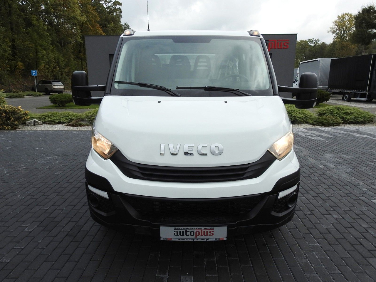 Iveco DAILY 35S15 PRITSCHE DOPPELKABINE DOKA 7 SITZE - Dostavno vozilo sa otvorenom sandukom, Dostavno vozilo sa duplom kabinom: slika 5 Iveco DAILY 35S15 PRITSCHE DOPPELKABINE DOKA 7 SITZE - Dostavno vozilo sa otvorenom sandukom, Dostavno vozilo sa duplom kabinom: slika 5