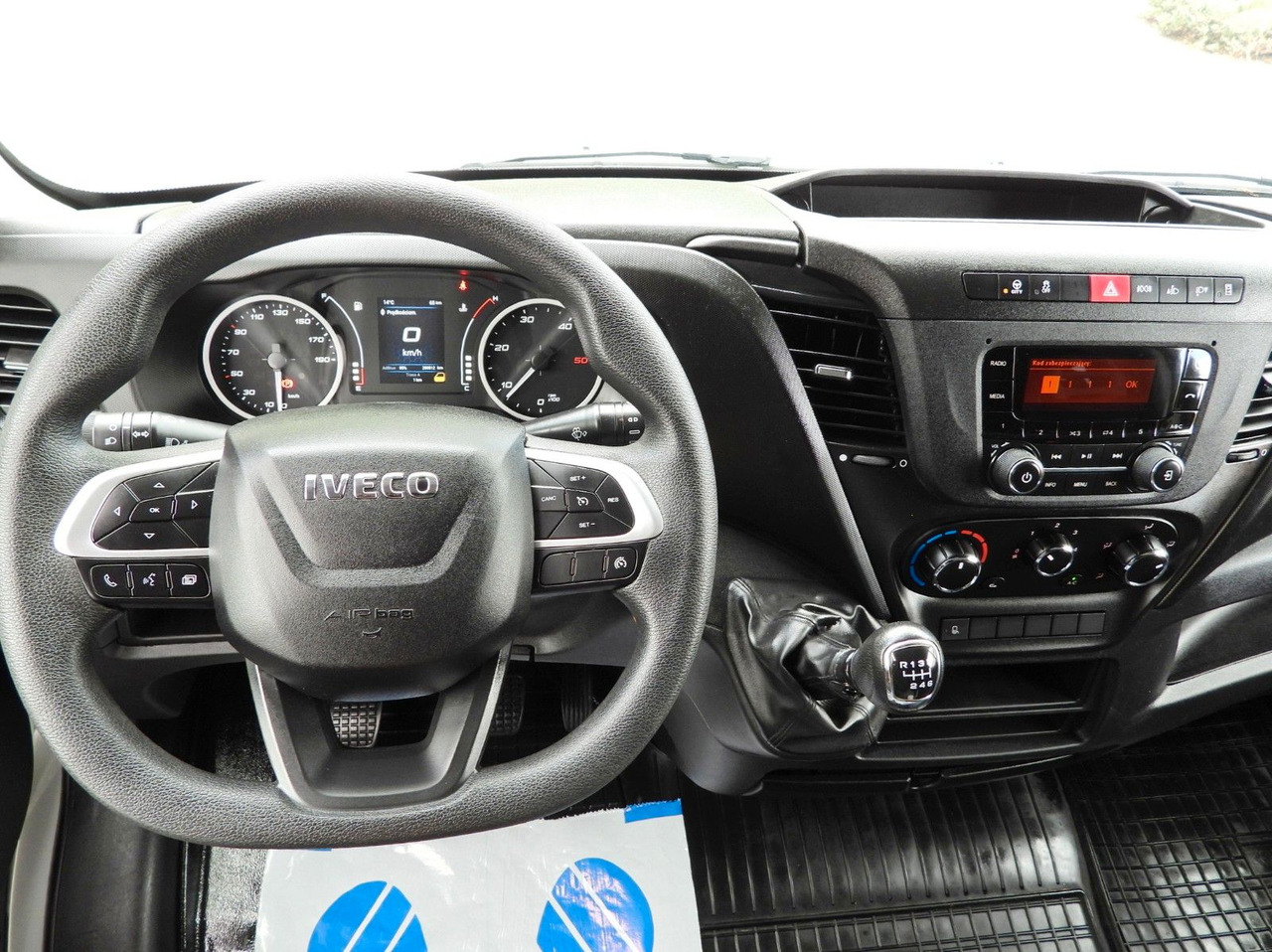 Dostavno vozilo sa ceradom Iveco DAILY  35S18 PRITSCHE PLANE 10 PALETTEN WEBASTO: slika 24