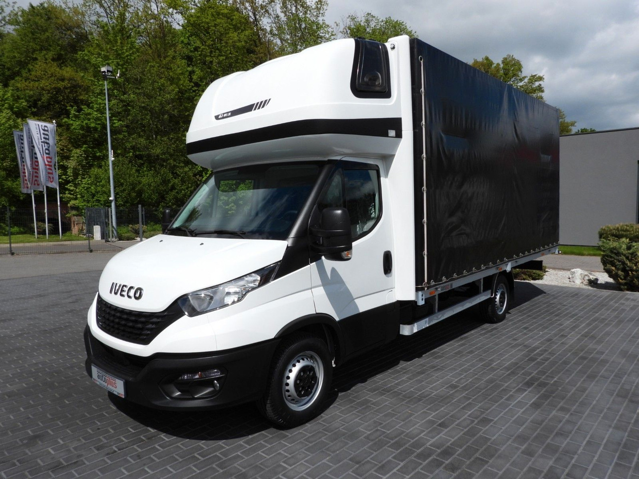 Dostavno vozilo sa ceradom Iveco DAILY  35S18 PRITSCHE PLANE 10 PALETTEN WEBASTO: slika 6