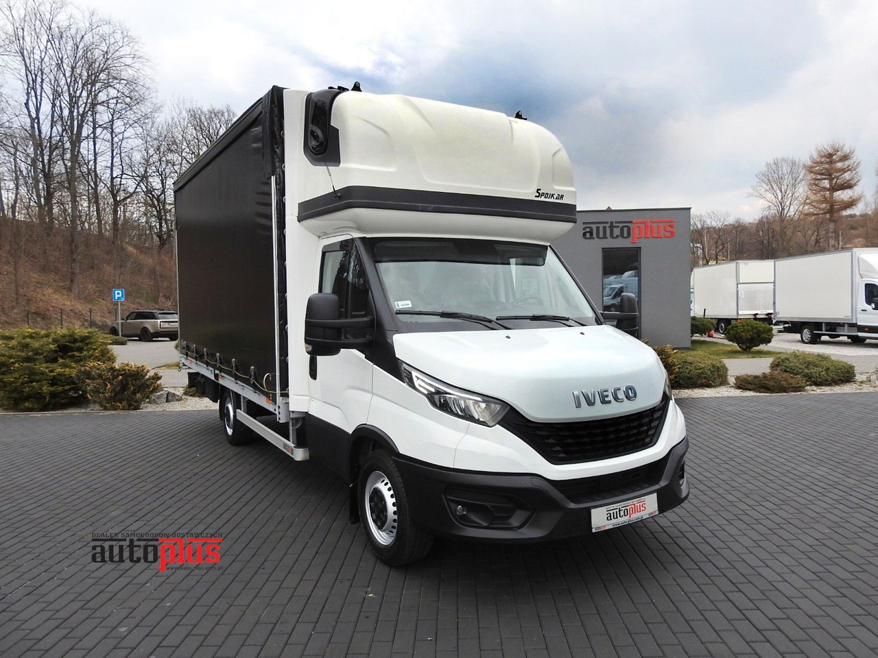 Iveco DAILY 35S18 PRITSCHE PLANE 10 PALLETS WEBASTO - Dostavno vozilo sa ceradom: slika 1 Iveco DAILY 35S18 PRITSCHE PLANE 10 PALLETS WEBASTO - Dostavno vozilo sa ceradom: slika 1