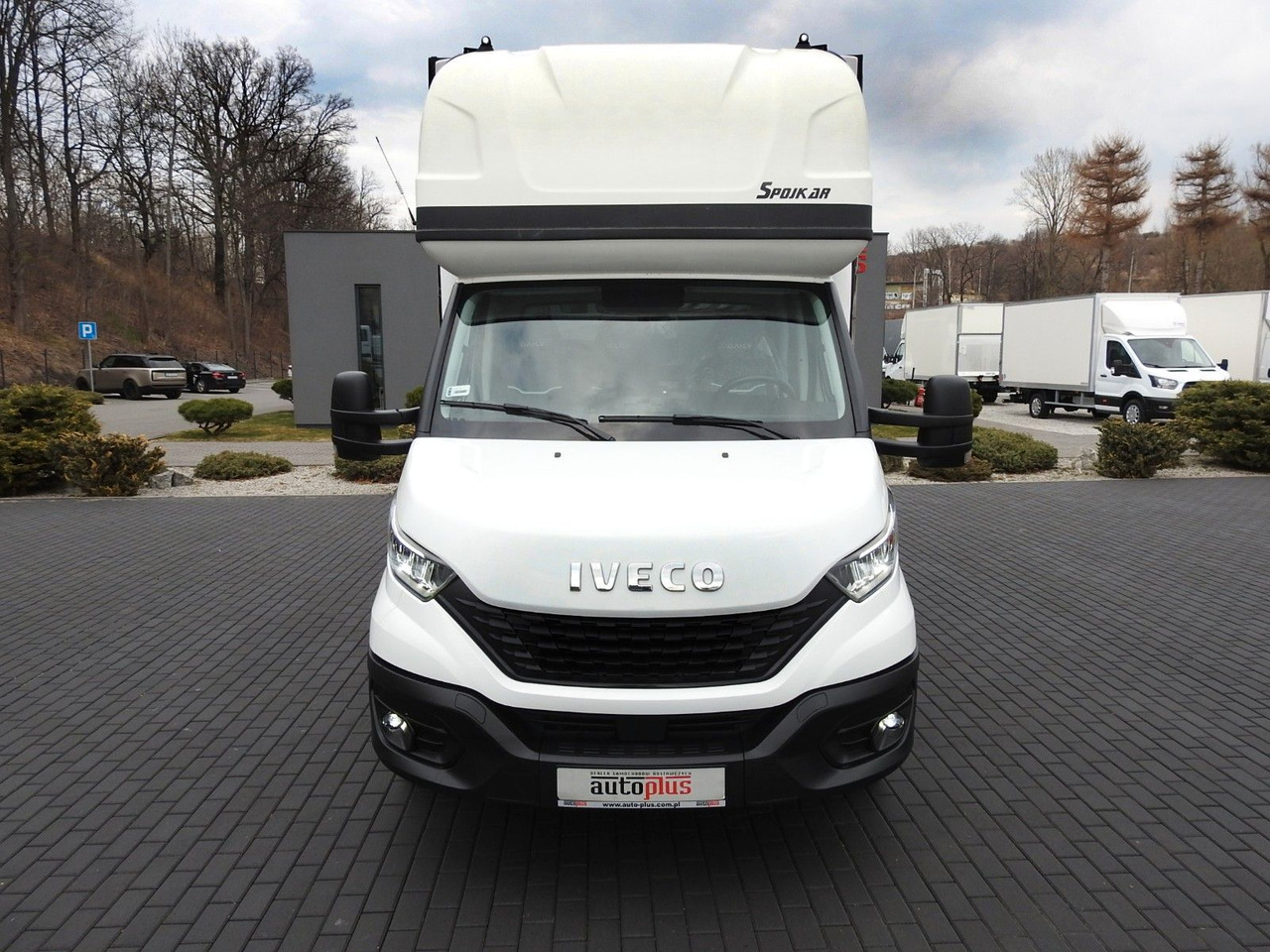 Iveco DAILY 35S18 PRITSCHE PLANE 10 PALLETS WEBASTO - Dostavno vozilo sa ceradom: slika 5 Iveco DAILY 35S18 PRITSCHE PLANE 10 PALLETS WEBASTO - Dostavno vozilo sa ceradom: slika 5