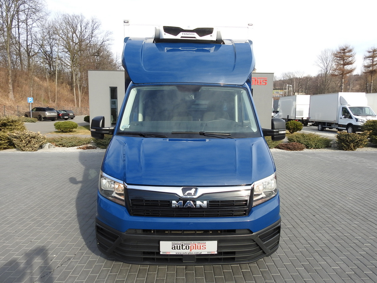 MAN TGE 3.180 REGRIGERATOR BOX -5*C 8 PALLETS HEATING FUNCTION CRUISE CONTROL PNEUMATICS AIR CONDITIONING 180HP - Dostavno vozilo hladnjača: slika 5 MAN TGE 3.180 REGRIGERATOR BOX -5*C 8 PALLETS HEATING FUNCTION CRUISE CONTROL PNEUMATICS AIR CONDITIONING 180HP - Dostavno vozilo hladnjača: slika 5