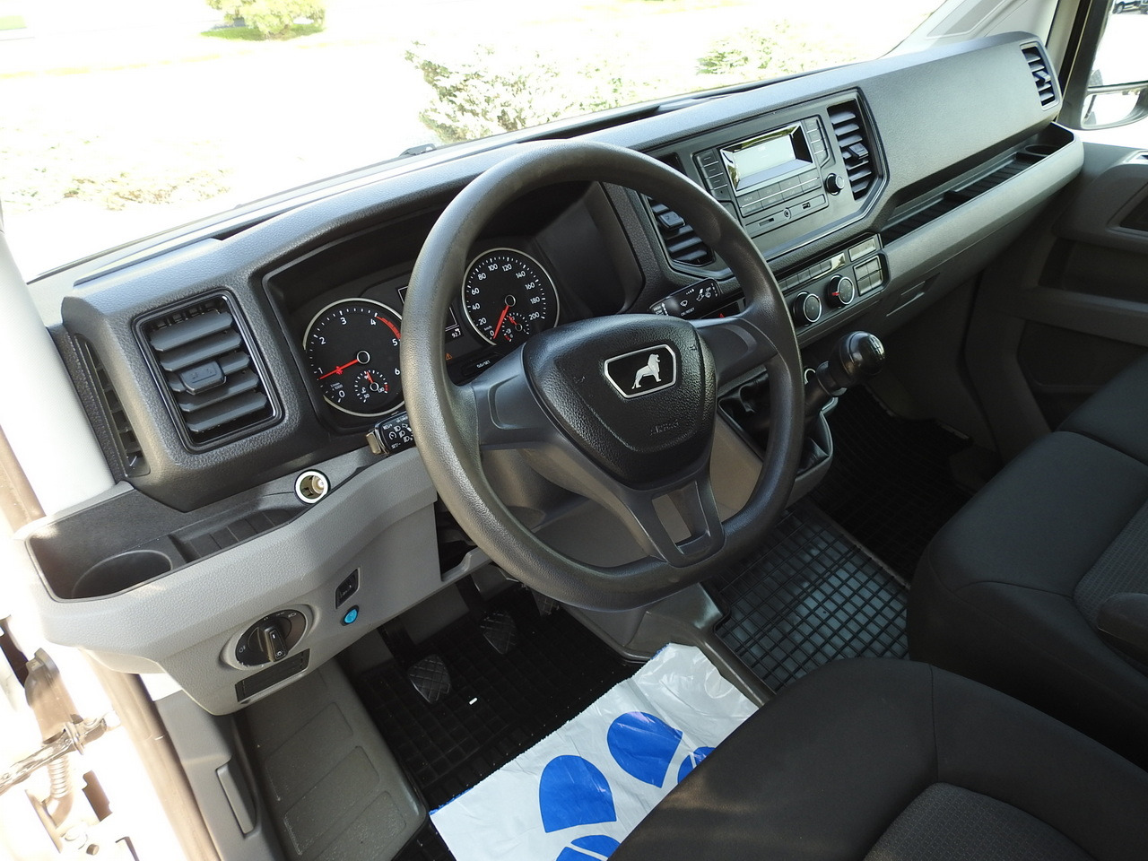 MAN TGE TARPAULIN 10 PALLETS AIR CONDITIONING 180HP - Dostavno vozilo sa ceradom: slika 2 MAN TGE TARPAULIN 10 PALLETS AIR CONDITIONING 180HP - Dostavno vozilo sa ceradom: slika 2