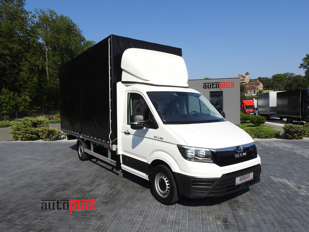 MAN TGE TARPAULIN 10 PALLETS AIR CONDITIONING 180HP - Dostavno vozilo sa ceradom: slika 1 MAN TGE TARPAULIN 10 PALLETS AIR CONDITIONING 180HP - Dostavno vozilo sa ceradom: slika 1