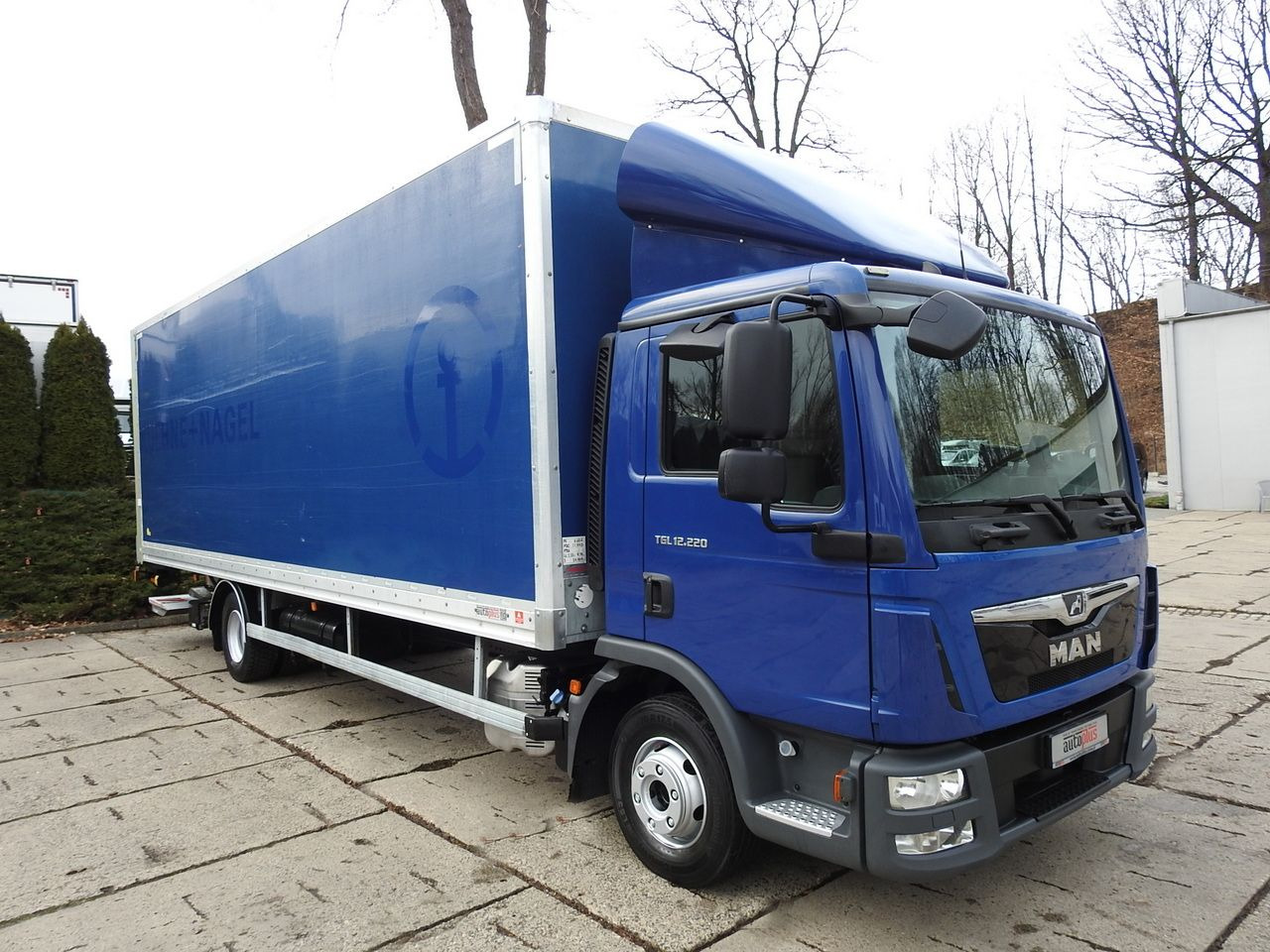 MAN TGL 12.220 BOX LIFT 18 PALLETS CRUISE CONTROLAIR CONDITIONING PNEUMATICS AUTOMATIC TWIN WHEELS  220HP - Dostavno vozilo sa zatvorenim sandukom: slika 4 MAN TGL 12.220 BOX LIFT 18 PALLETS CRUISE CONTROLAIR CONDITIONING PNEUMATICS AUTOMATIC TWIN WHEELS  220HP - Dostavno vozilo sa zatvorenim sandukom: slika 4