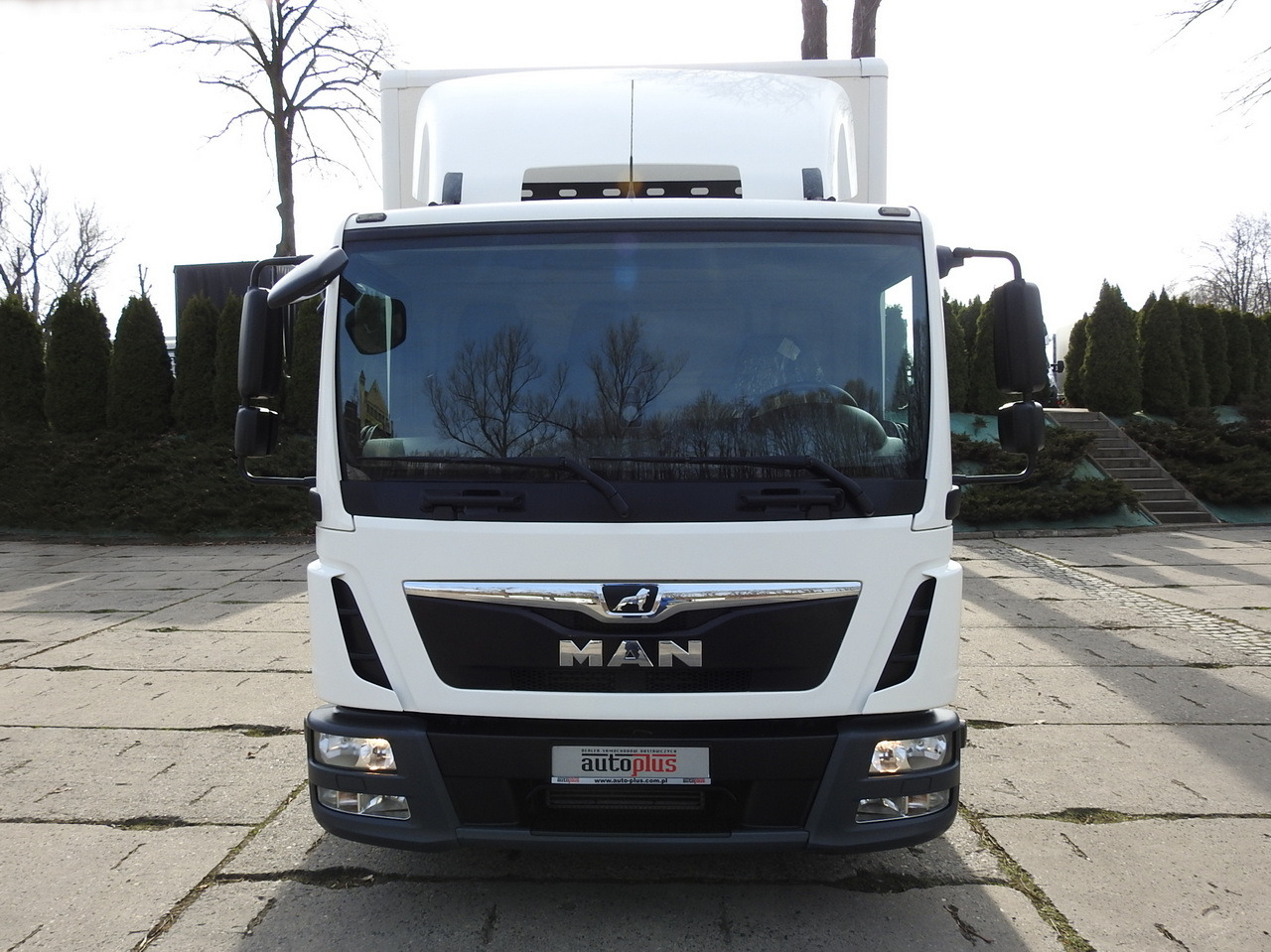 MAN TGL 8.18 BOX 16 PALLETS CRUISE CONTROL TWIN WHEELS 180HP - Dostavno vozilo sa zatvorenim sandukom: slika 5 MAN TGL 8.18 BOX 16 PALLETS CRUISE CONTROL TWIN WHEELS 180HP - Dostavno vozilo sa zatvorenim sandukom: slika 5