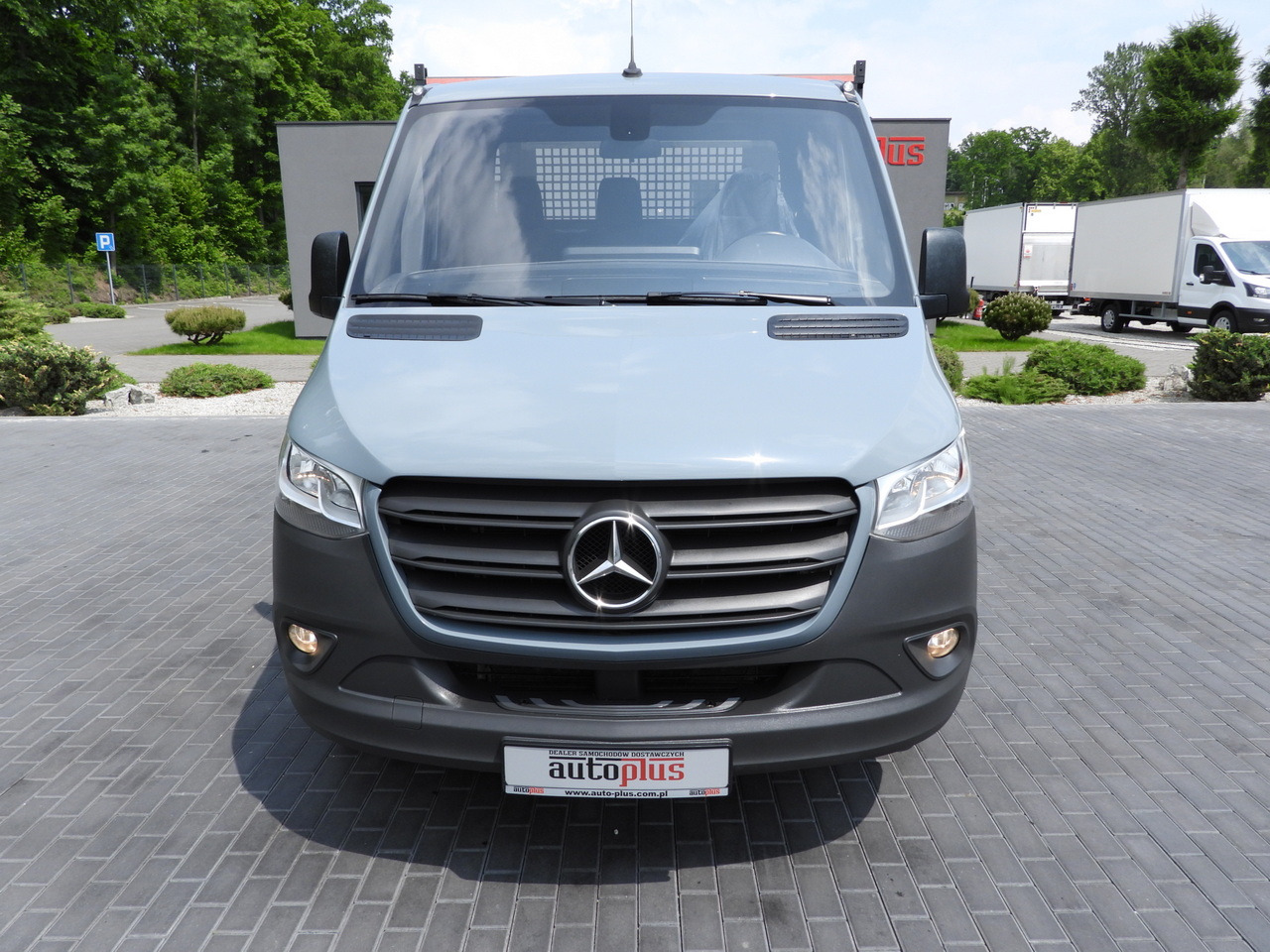 MERCEDES SPRINTER 315 STAKE BODY 8 PALLETS CRUISE CONTROL AIR CONDITIONING 150HP - Dostavno vozilo sa otvorenom sandukom: slika 5 MERCEDES SPRINTER 315 STAKE BODY 8 PALLETS CRUISE CONTROL AIR CONDITIONING 150HP - Dostavno vozilo sa otvorenom sandukom: slika 5