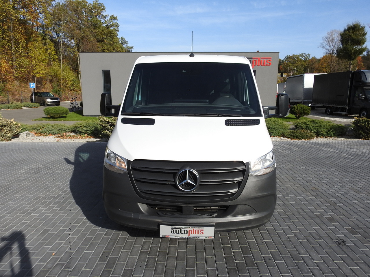 MERCEDES SPRINTER 516 STAKE BODY DOUBLE CABIN DOKA 6 SEATS CRUISE CONTROL AIR CONDITIONING TWIN WHEELS 160HP - Dostavno vozilo sa otvorenom sandukom: slika 5 MERCEDES SPRINTER 516 STAKE BODY DOUBLE CABIN DOKA 6 SEATS CRUISE CONTROL AIR CONDITIONING TWIN WHEELS 160HP - Dostavno vozilo sa otvorenom sandukom: slika 5