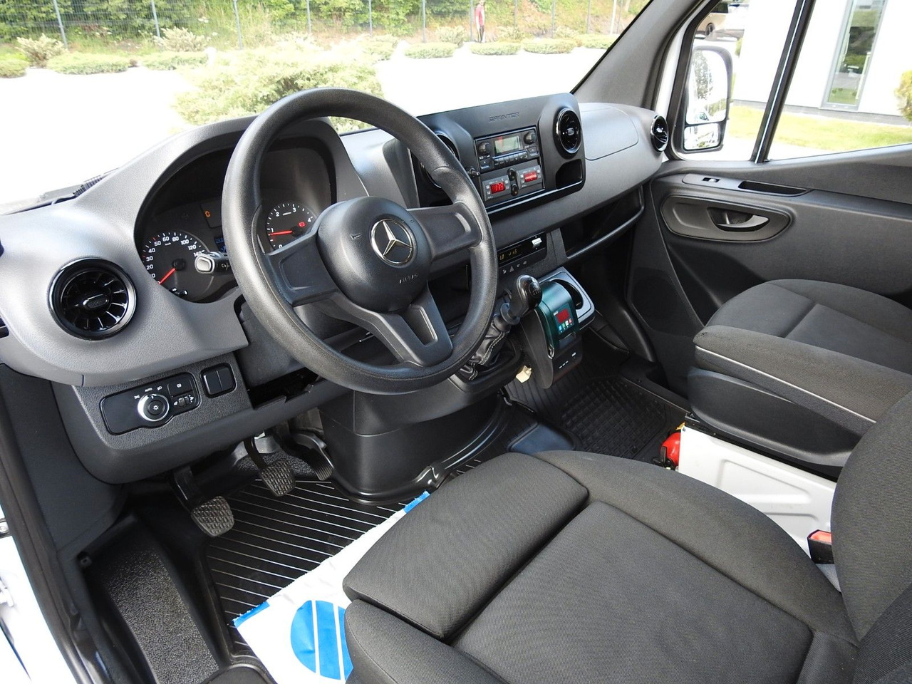Mercedes-Benz SPRINTER 314 KÜHLKASTENWAGEN -5*C HEIZFUNKTION - Dostavno vozilo hladnjača: slika 2 Mercedes-Benz SPRINTER 314 KÜHLKASTENWAGEN -5*C HEIZFUNKTION - Dostavno vozilo hladnjača: slika 2
