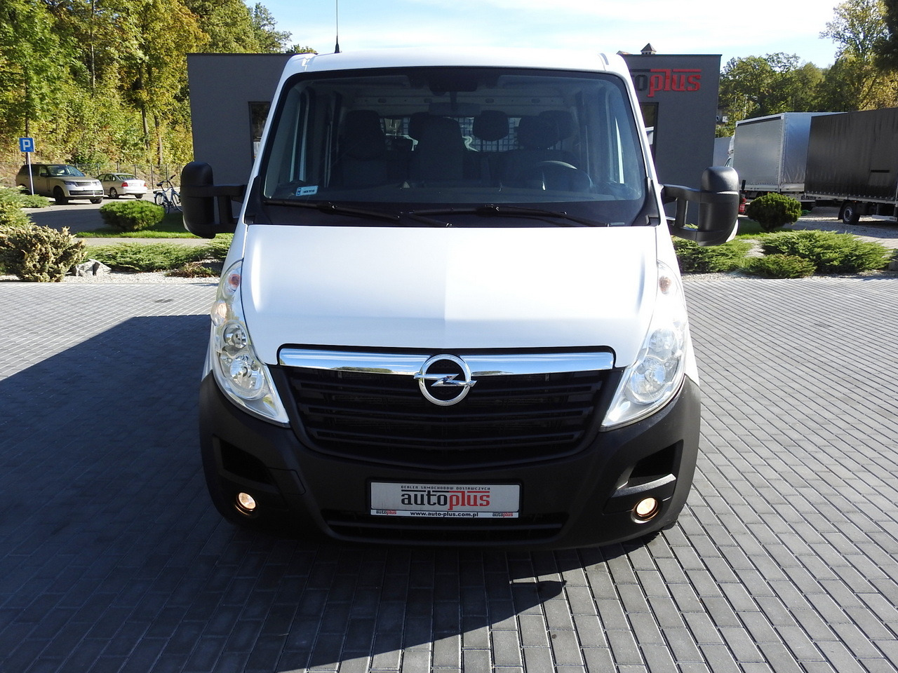 OPEL MOVANO STAKE BODY DOUBLE CABIN DOKA 7 SEATS CRUISE CONTROL AIR CONDITIONING 130HP - Dostavno vozilo sa duplom kabinom: slika 5 OPEL MOVANO STAKE BODY DOUBLE CABIN DOKA 7 SEATS CRUISE CONTROL AIR CONDITIONING 130HP - Dostavno vozilo sa duplom kabinom: slika 5