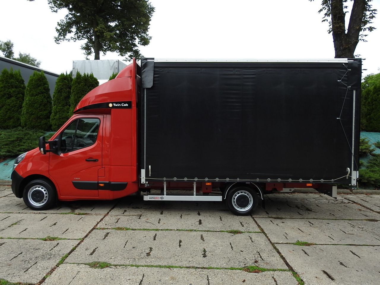 Dostavno vozilo sa ceradom OPEL MOVANO TARPAULIN 10 PALLETS WEBASTO CRUISE CONTROL LED LIGHTS PNEUMATICS AIR CONDITIONING 165HP: slika 9 Dostavno vozilo sa ceradom OPEL MOVANO TARPAULIN 10 PALLETS WEBASTO CRUISE CONTROL LED LIGHTS PNEUMATICS AIR CONDITIONING 165HP: slika 9