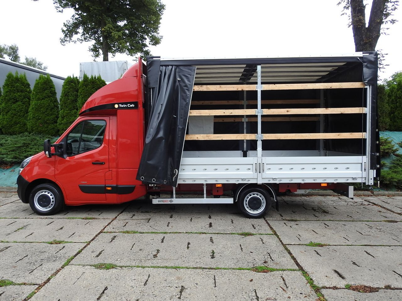 Dostavno vozilo sa ceradom OPEL MOVANO TARPAULIN 10 PALLETS WEBASTO CRUISE CONTROL LED LIGHTS PNEUMATICS AIR CONDITIONING 165HP: slika 8 Dostavno vozilo sa ceradom OPEL MOVANO TARPAULIN 10 PALLETS WEBASTO CRUISE CONTROL LED LIGHTS PNEUMATICS AIR CONDITIONING 165HP: slika 8
