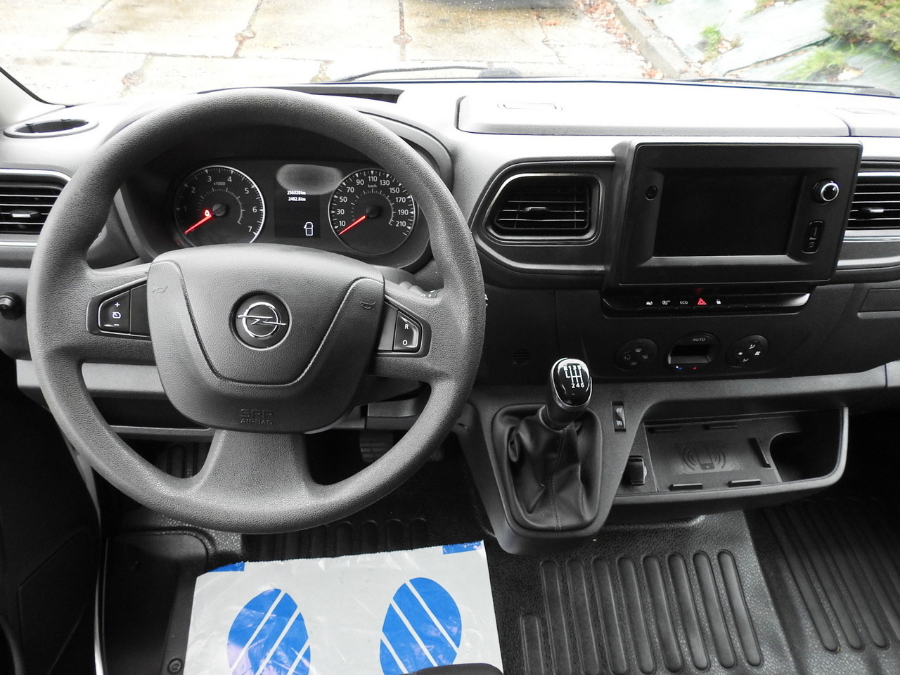 Dostavno vozilo sa ceradom OPEL MOVANO TARPAULIN 10 PALLETS WEBASTO CRUISE CONTROL NAVIGATION AIR CONDITIONING LED LIGHTS PNEUMATICS 165HP: slika 36 Dostavno vozilo sa ceradom OPEL MOVANO TARPAULIN 10 PALLETS WEBASTO CRUISE CONTROL NAVIGATION AIR CONDITIONING LED LIGHTS PNEUMATICS 165HP: slika 36