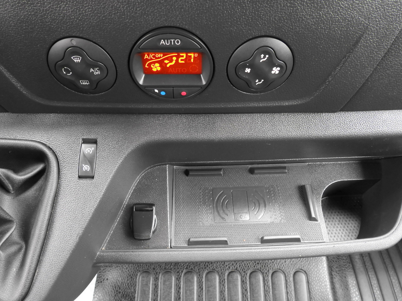 Dostavno vozilo sa ceradom OPEL MOVANO TARPAULIN 10 PALLETS WEBASTO CRUISE CONTROL NAVIGATION AIR CONDITIONING LED LIGHTS PNEUMATICS 165HP: slika 41 Dostavno vozilo sa ceradom OPEL MOVANO TARPAULIN 10 PALLETS WEBASTO CRUISE CONTROL NAVIGATION AIR CONDITIONING LED LIGHTS PNEUMATICS 165HP: slika 41