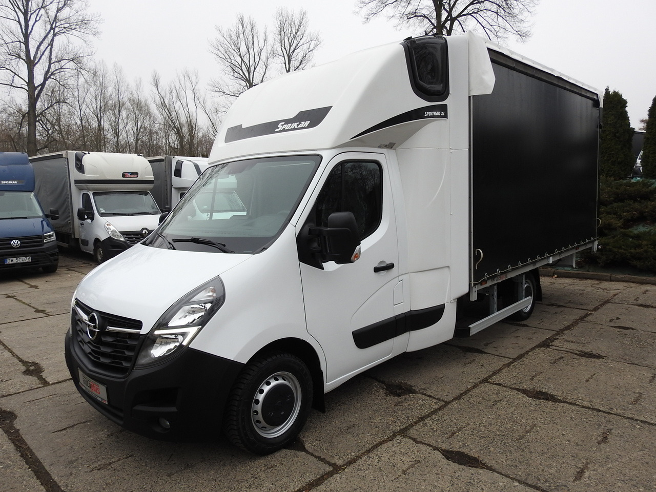 Dostavno vozilo sa ceradom OPEL MOVANO TARPAULIN 10 PALLETS WEBASTO CRUISE CONTROL NAVIGATION AIR CONDITIONING LED LIGHTS PNEUMATICS 165HP: slika 6 Dostavno vozilo sa ceradom OPEL MOVANO TARPAULIN 10 PALLETS WEBASTO CRUISE CONTROL NAVIGATION AIR CONDITIONING LED LIGHTS PNEUMATICS 165HP: slika 6