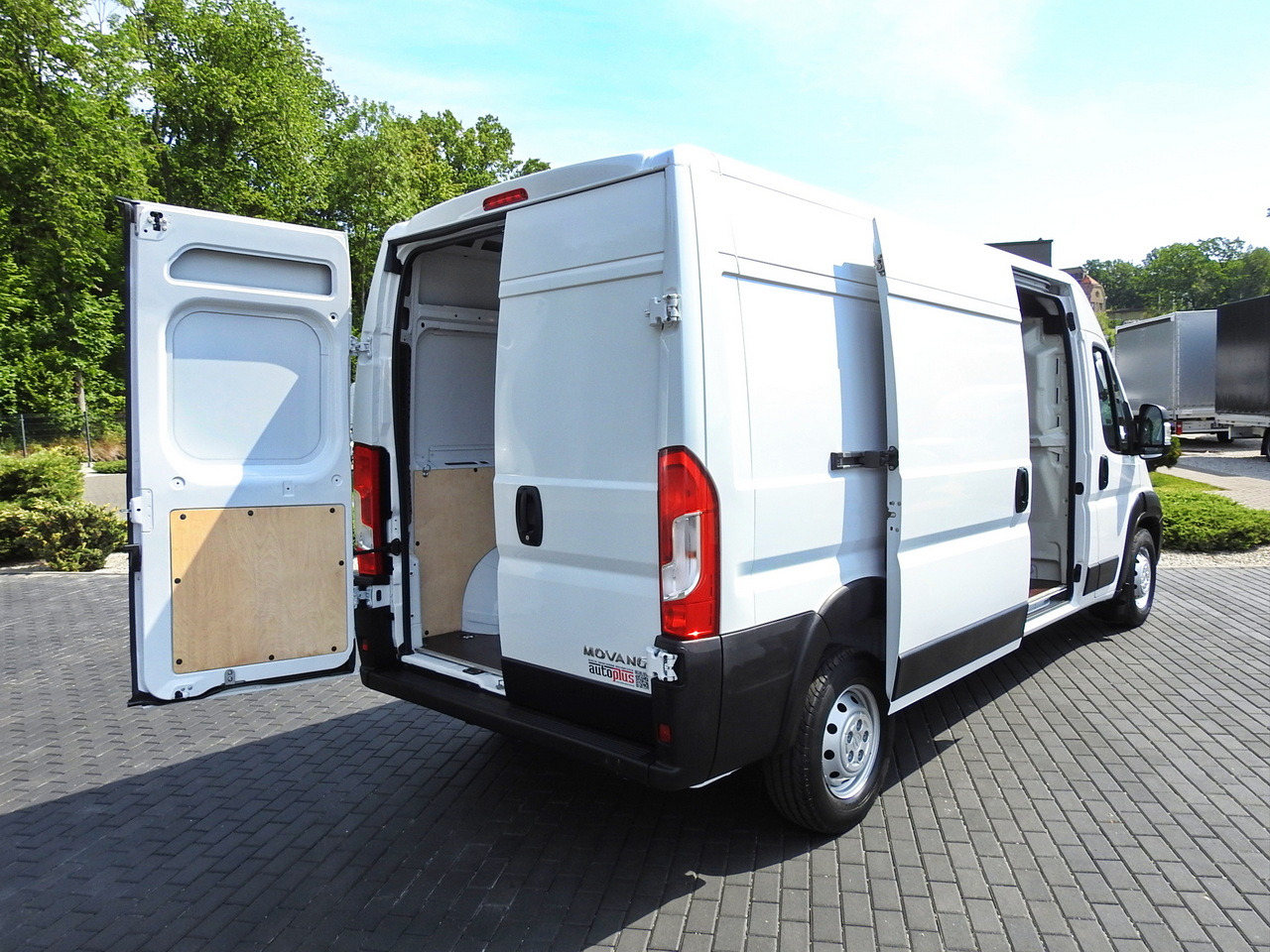 OPEL MOVANO VAN CRUISE CONTROL AIR CONDITIONING 140HP - Furgon: slika 3 OPEL MOVANO VAN CRUISE CONTROL AIR CONDITIONING 140HP - Furgon: slika 3