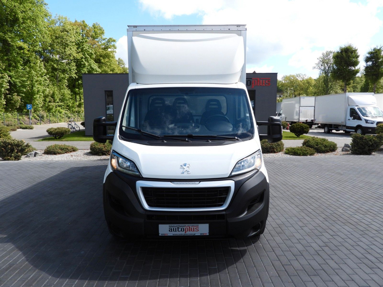 Peugeot BOXER KOFFER 8 PALETTEN TEMPOMAT KLIMAANLAGE Peugeot BOXER KOFFER 8 PALETTEN TEMPOMAT KLIMAANLAGE - Dostavno vozilo sa zatvorenim sandukom: slika 5 Peugeot BOXER KOFFER 8 PALETTEN TEMPOMAT KLIMAANLAGE Peugeot BOXER KOFFER 8 PALETTEN TEMPOMAT KLIMAANLAGE - Dostavno vozilo sa zatvorenim sandukom: slika 5