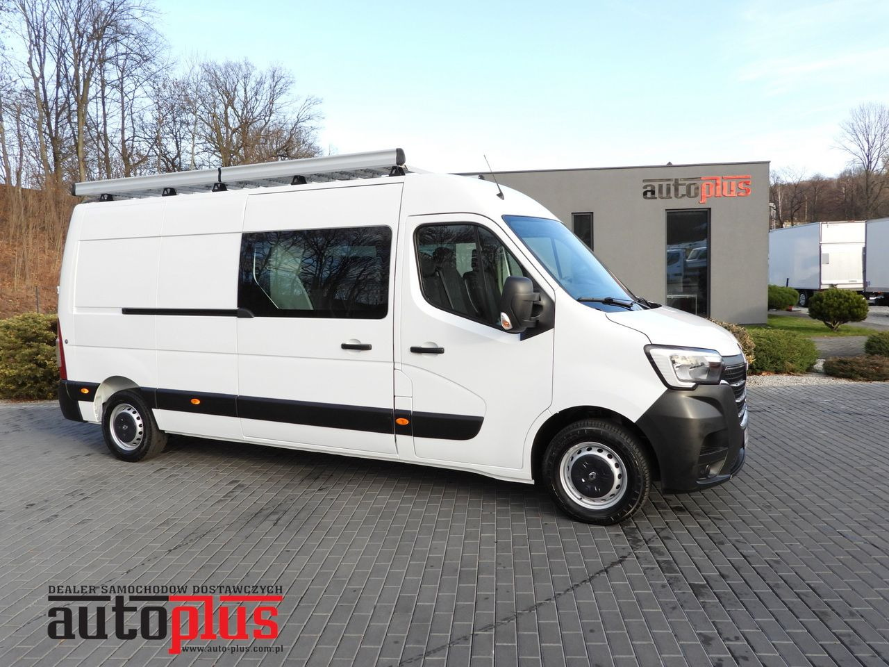 RENAULT MASTER BOX DELIVERY VAN 7 SEATS CRUISE CONTROL NAVIGATION LED LIGHTS AIR CONDITIONING 180HP - Furgon: slika 1 RENAULT MASTER BOX DELIVERY VAN 7 SEATS CRUISE CONTROL NAVIGATION LED LIGHTS AIR CONDITIONING 180HP - Furgon: slika 1