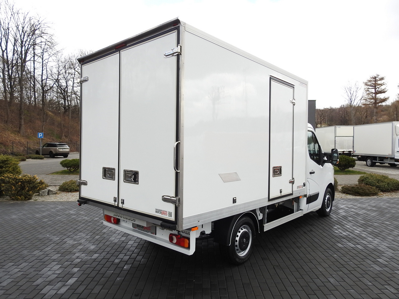 RENAULT MASTER REGRIGERATOR BOX 0*C LED LIGHTS AIR CONDITIONING 145HP - Dostavno vozilo hladnjača: slika 3 RENAULT MASTER REGRIGERATOR BOX 0*C LED LIGHTS AIR CONDITIONING 145HP - Dostavno vozilo hladnjača: slika 3