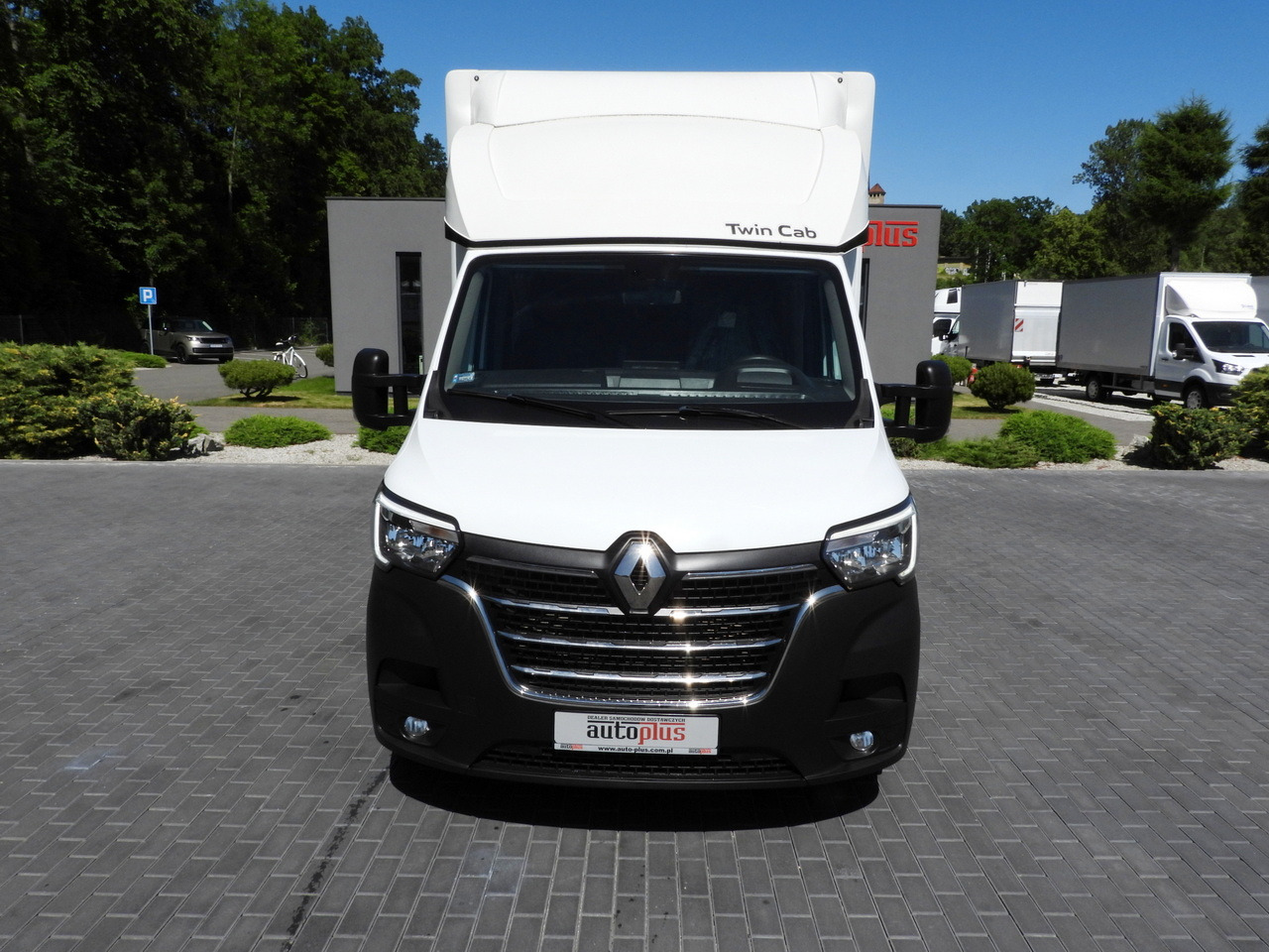 RENAULT MASTER TARPAULIN 10 PALLETS WEBASTO CRUISE CONTROL LED LIGHTS PNEUMATICS AIR CONDITIONING 165HP - Dostavno vozilo sa ceradom: slika 5 RENAULT MASTER TARPAULIN 10 PALLETS WEBASTO CRUISE CONTROL LED LIGHTS PNEUMATICS AIR CONDITIONING 165HP - Dostavno vozilo sa ceradom: slika 5