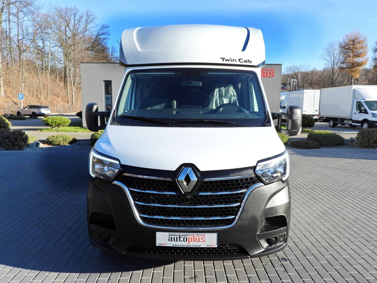 RENAULT MASTER TARPAULIN 8 PALLETS WEBASTO CRUISE CONTROL LED LIGHTS AIR CONDITIONING 165HP - Dostavno vozilo sa ceradom: slika 5 RENAULT MASTER TARPAULIN 8 PALLETS WEBASTO CRUISE CONTROL LED LIGHTS AIR CONDITIONING 165HP - Dostavno vozilo sa ceradom: slika 5