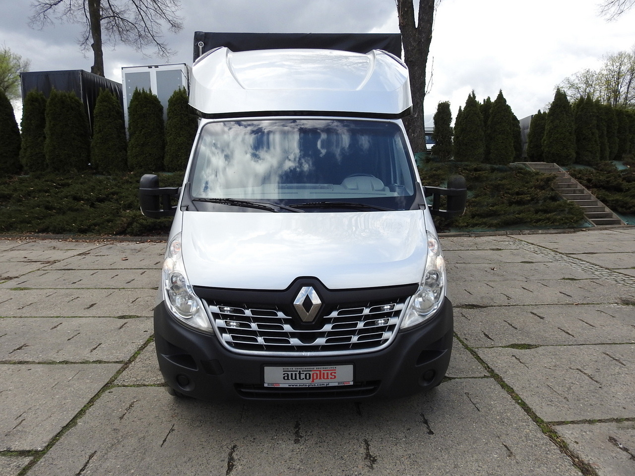 RENAULT MASTER TARPAULIN 8 PALLETS WEBASTO CRUISE CONTROL NAVIGATION AIR CONDITIONING PNEUMATICS 170HP - Dostavno vozilo sa ceradom: slika 5 RENAULT MASTER TARPAULIN 8 PALLETS WEBASTO CRUISE CONTROL NAVIGATION AIR CONDITIONING PNEUMATICS 170HP - Dostavno vozilo sa ceradom: slika 5