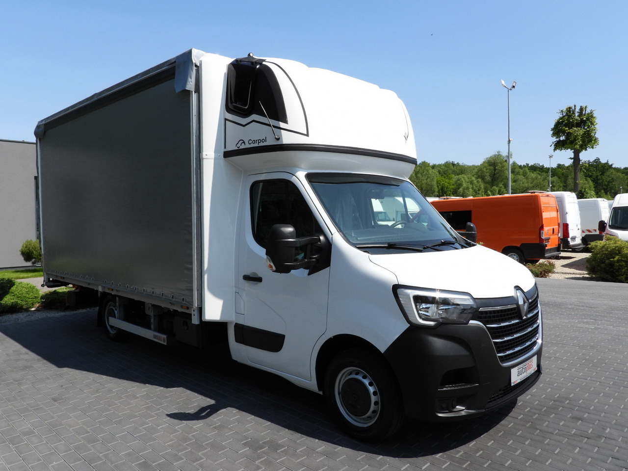 RENAULT MASTER TARPAULIN LIFT 10 PALLETS WEBASTO CRUISE CONTROL LED LIGHTS PNEUMATICS AIR CONDITIONING 165HP - Dostavno vozilo sa ceradom: slika 4 RENAULT MASTER TARPAULIN LIFT 10 PALLETS WEBASTO CRUISE CONTROL LED LIGHTS PNEUMATICS AIR CONDITIONING 165HP - Dostavno vozilo sa ceradom: slika 4