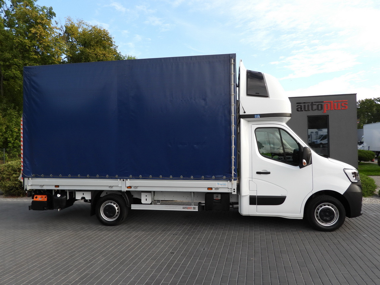 Dostavno vozilo sa ceradom RENAULT MASTER TARPAULIN LIFT 9 PALLETS WEBASTO CRUISE CONTROL LED LIGHTS PNEUMATICS AIR CONDITIONING  165HP: slika 7