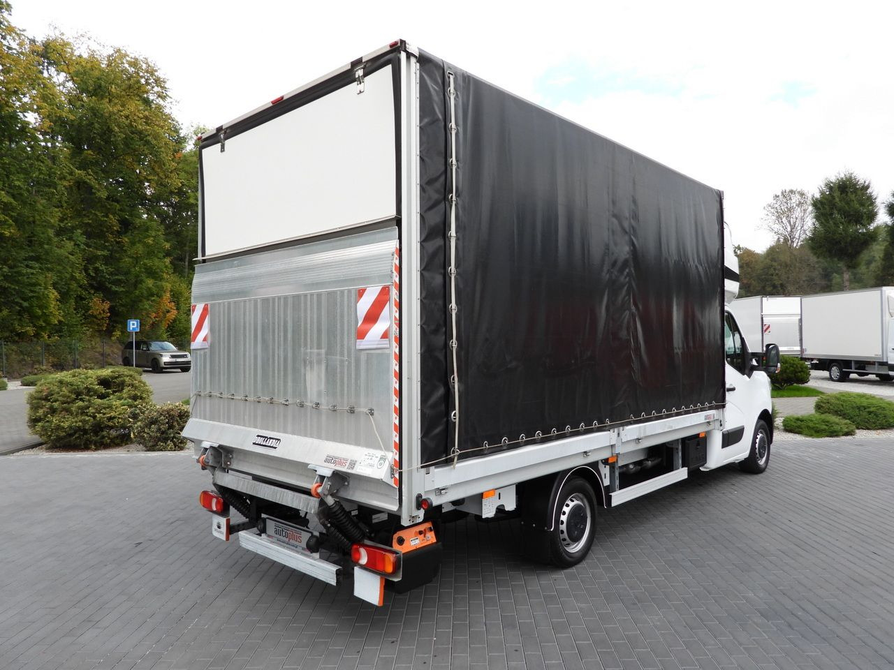 RENAULT MASTER TARPAULIN LIFT 9 PALLETS WEBASTO CRUISE CONTROL LED LIGHTS PNEUMATICS AIR CONDITIONING 165HP - Dostavno vozilo sa ceradom: slika 3 RENAULT MASTER TARPAULIN LIFT 9 PALLETS WEBASTO CRUISE CONTROL LED LIGHTS PNEUMATICS AIR CONDITIONING 165HP - Dostavno vozilo sa ceradom: slika 3