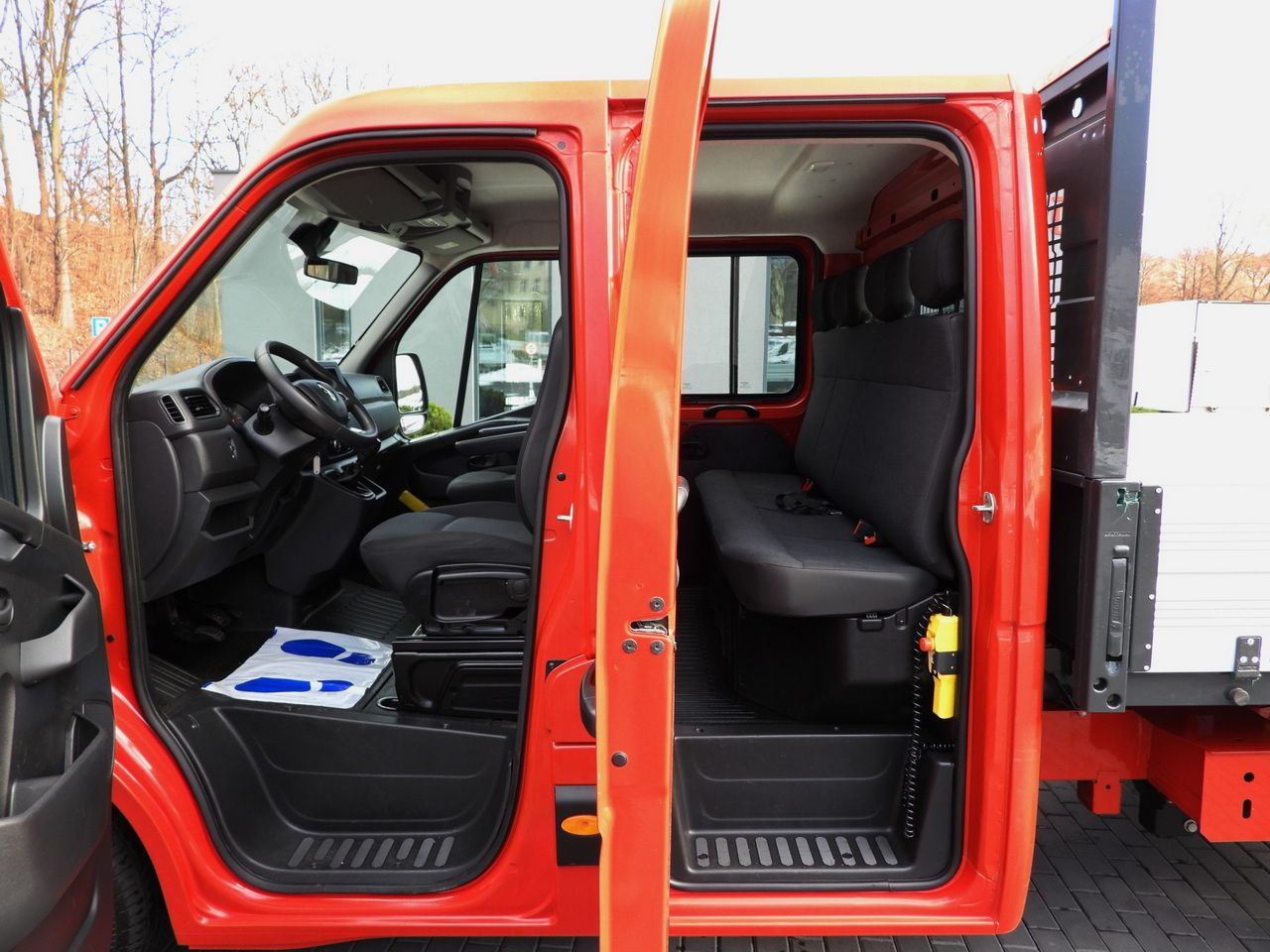 Dostavno vozilo istovarivač RENAULT MASTER TIPPER DOUBLE CABIN DOKA 6 SEATS CRUISE CONTROL LED LIGHTS TWIN WHEELS AIR CONDITIONING 145HP: slika 38 Dostavno vozilo istovarivač RENAULT MASTER TIPPER DOUBLE CABIN DOKA 6 SEATS CRUISE CONTROL LED LIGHTS TWIN WHEELS AIR CONDITIONING 145HP: slika 38