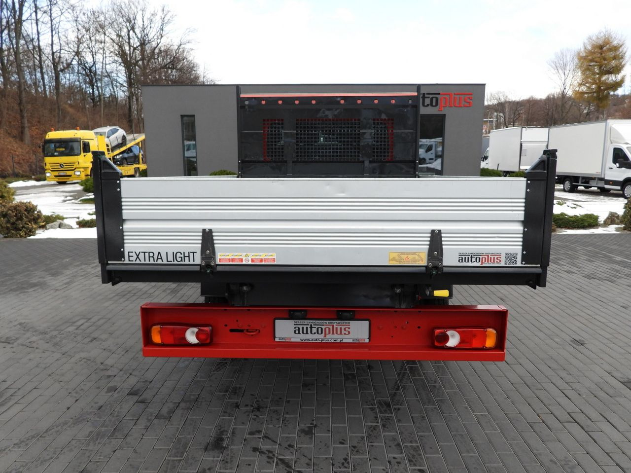 Dostavno vozilo istovarivač RENAULT MASTER TIPPER DOUBLE CABIN DOKA 6 SEATS CRUISE CONTROL LED LIGHTS TWIN WHEELS AIR CONDITIONING 145HP: slika 10 Dostavno vozilo istovarivač RENAULT MASTER TIPPER DOUBLE CABIN DOKA 6 SEATS CRUISE CONTROL LED LIGHTS TWIN WHEELS AIR CONDITIONING 145HP: slika 10