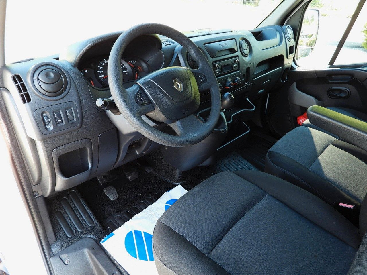 Renault MASTER KIPPER TEMPOMAT ZWILLINGSRÄDER - Dostavno vozilo istovarivač: slika 2 Renault MASTER KIPPER TEMPOMAT ZWILLINGSRÄDER - Dostavno vozilo istovarivač: slika 2