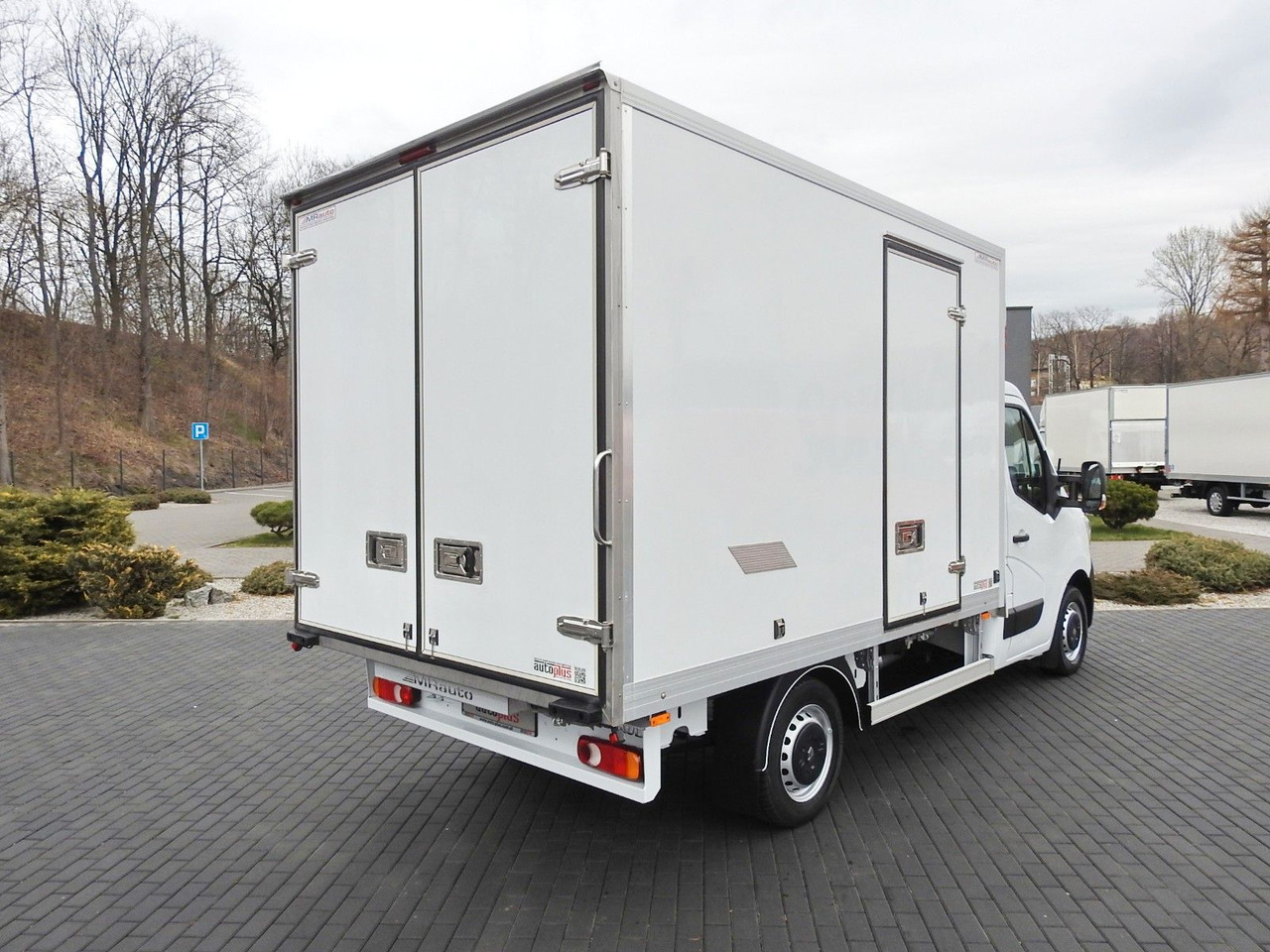 Renault MASTER KÜHLKOFFER 0*C LED LICHTER KLIMAANLAGE - Dostavno vozilo hladnjača: slika 3 Renault MASTER KÜHLKOFFER 0*C LED LICHTER KLIMAANLAGE - Dostavno vozilo hladnjača: slika 3